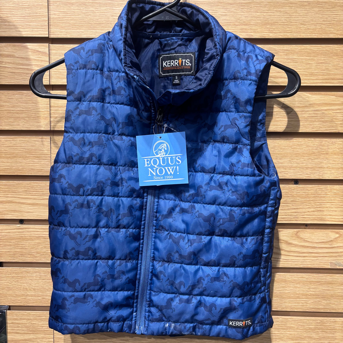 Used Youth Small Blue Kerrits Puffer Vest