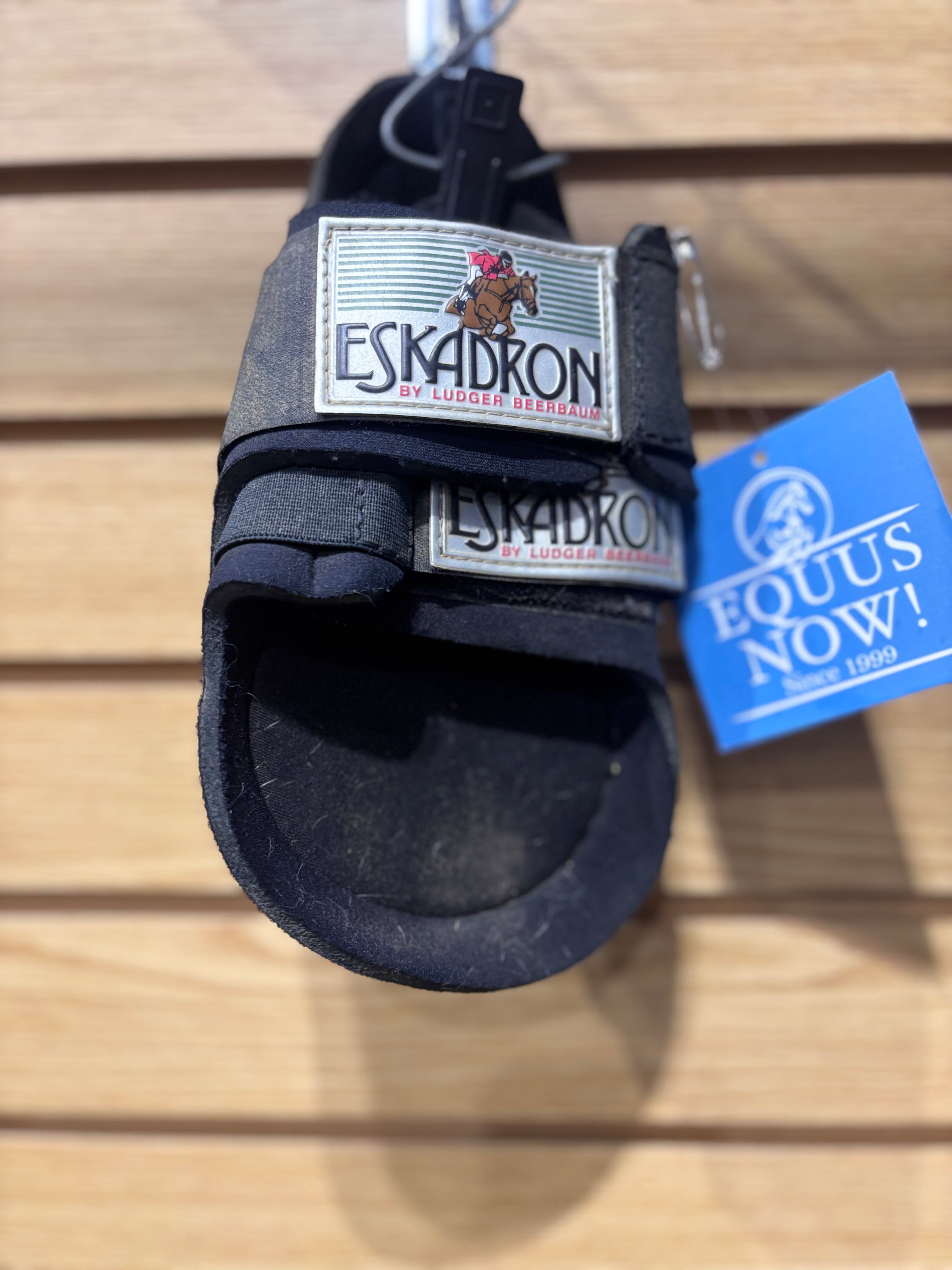 Used Large Eskadron Spoon Hind Boots Black