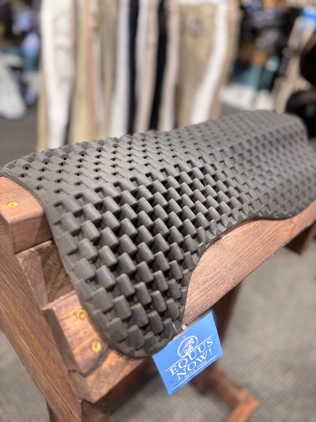 Used Black Gel Half Pad