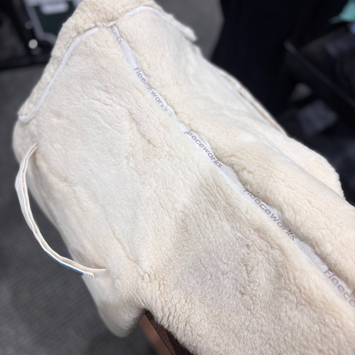 Used Full White Fleeceworks Full Fleece Contour Pad