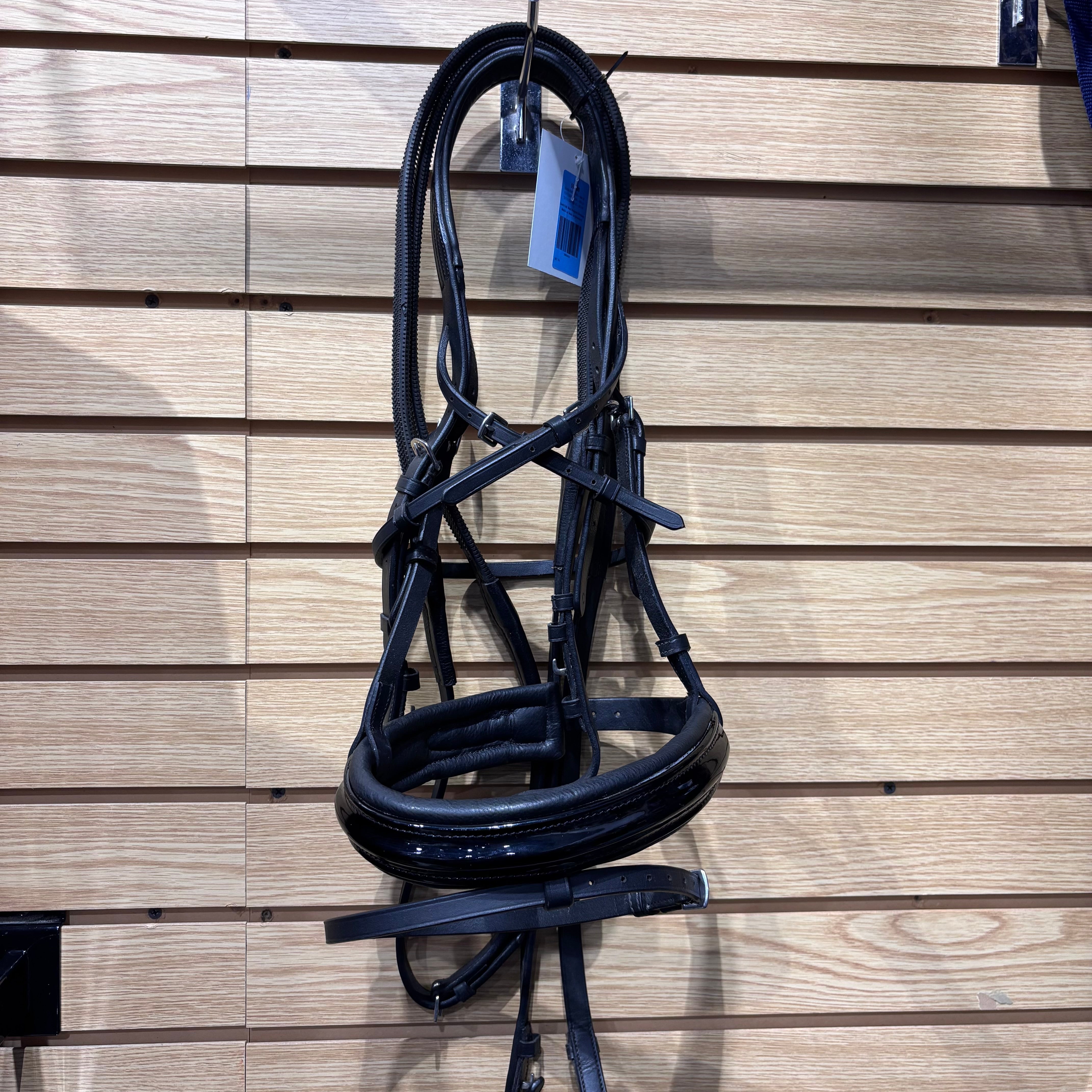 Used Cob Black Avignon Dressage Bridle w/ Reins no browband
