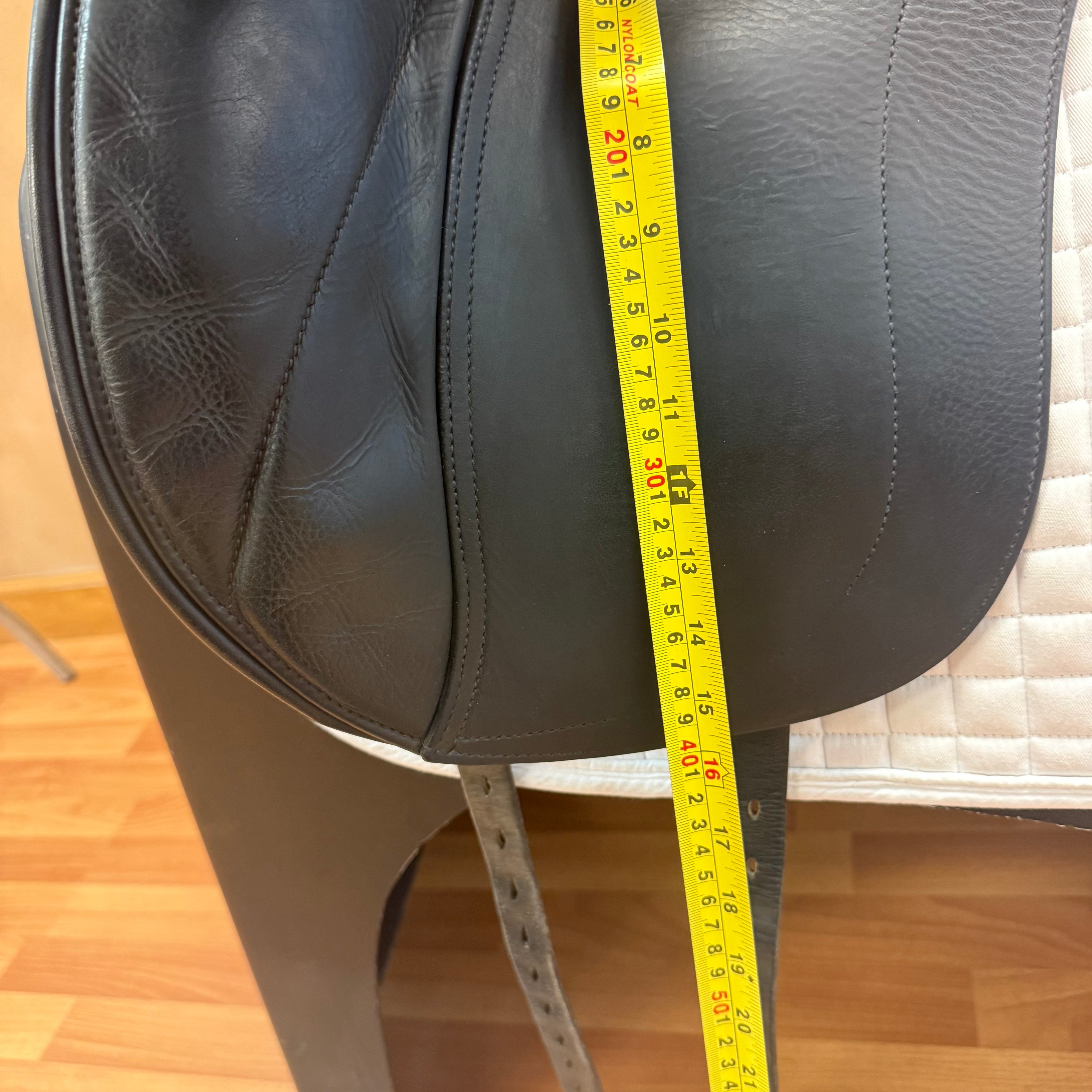 Used Schleese Custom Dressage Saddle 17" Medium Wide