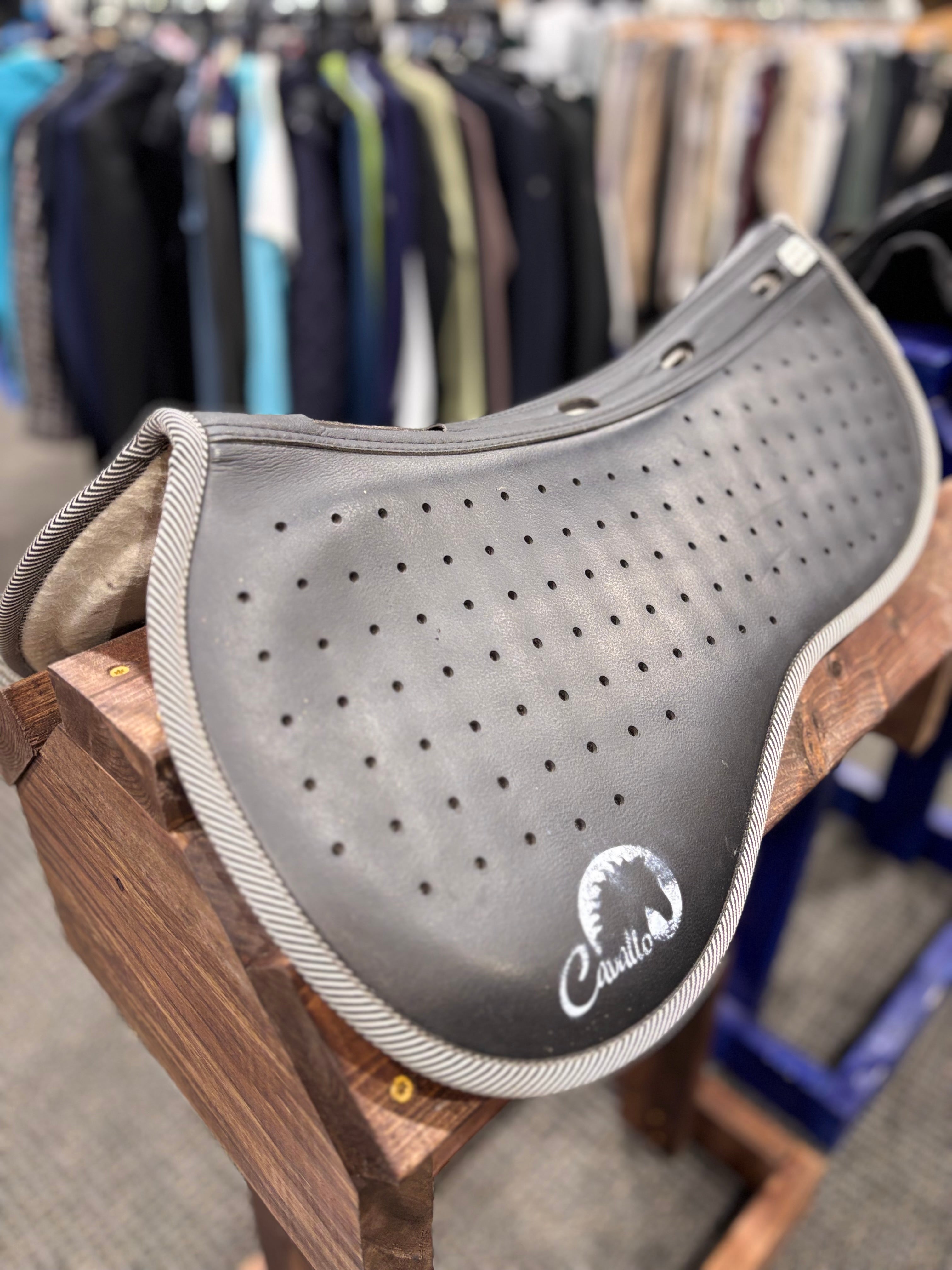 Used Cavallo Black Half Pad