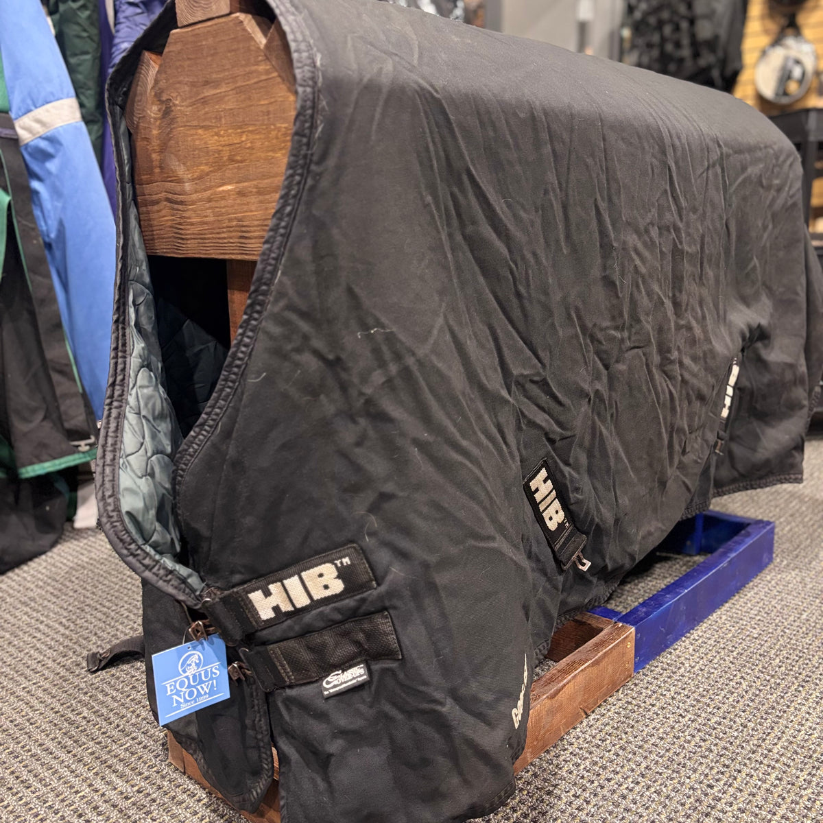Used 74" Black HIB Med/Heavy Blanket