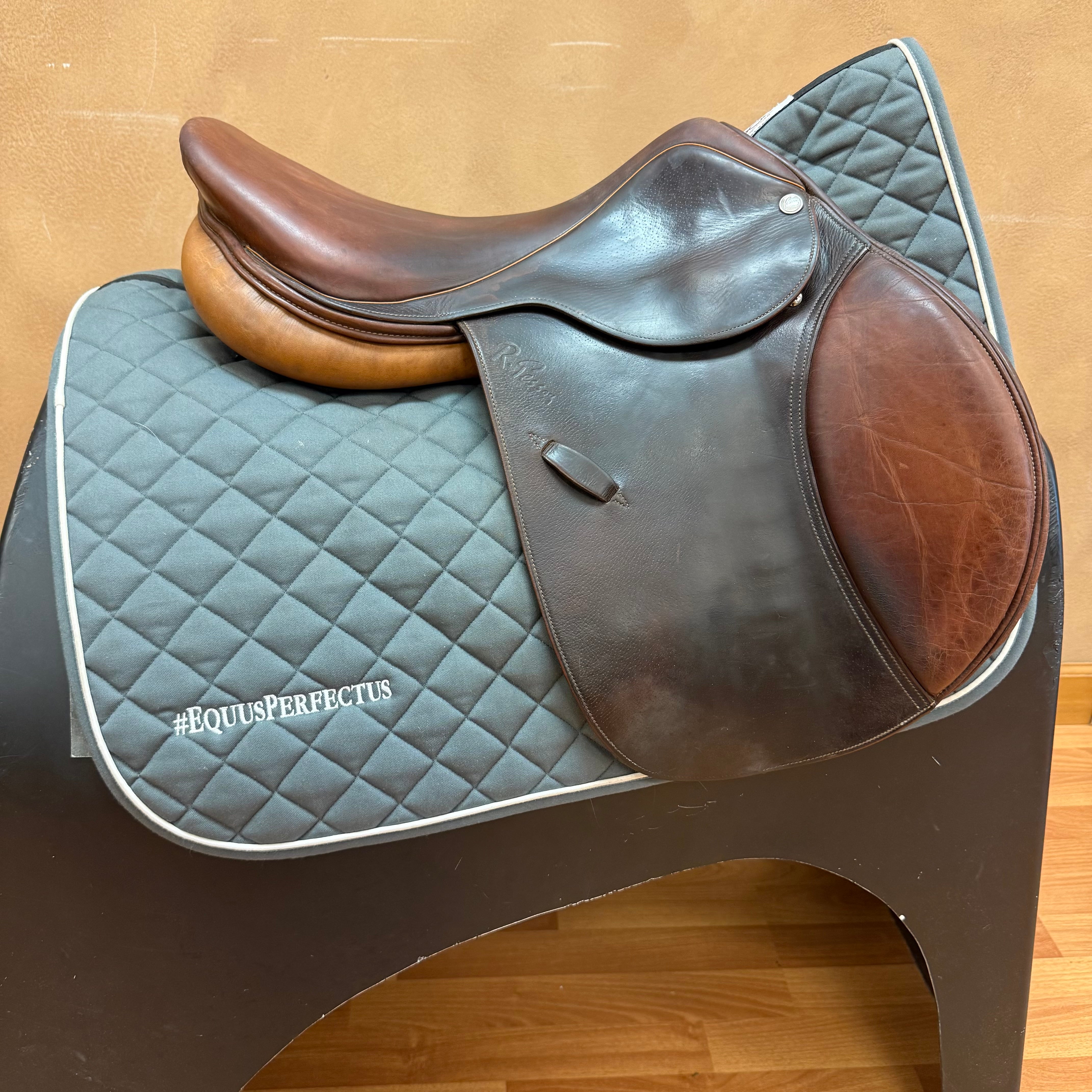 Used Pessoa Gen X Jump Saddle 17" Medium Tree SOLD