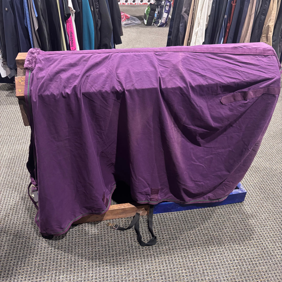 Used 82" Purple Stateline Tack Stable Sheet