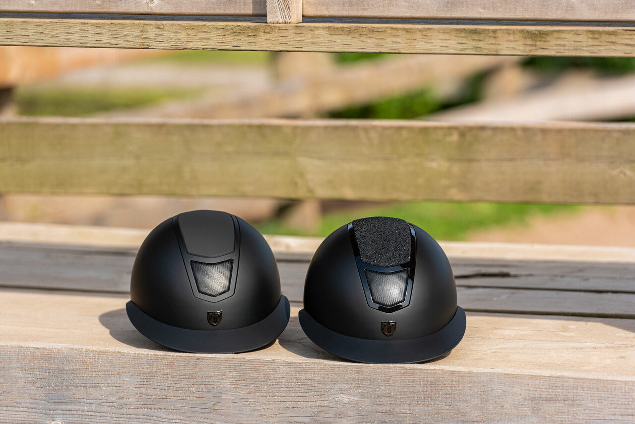 Tipperary Devon MIPS Wide Brim Helmet - Matte Black - supporting