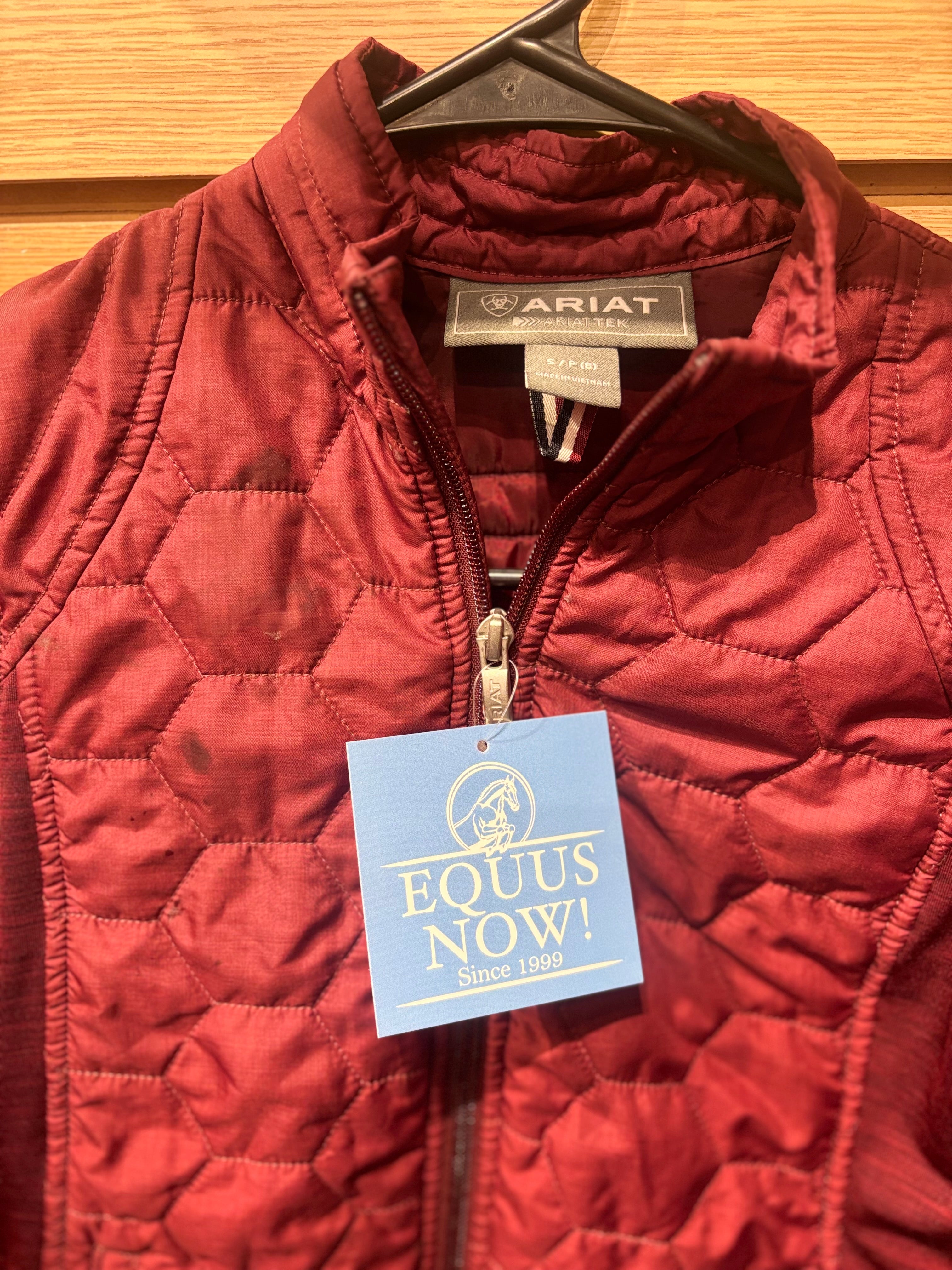 Used Youth Small Maroon AriatTek Jacket