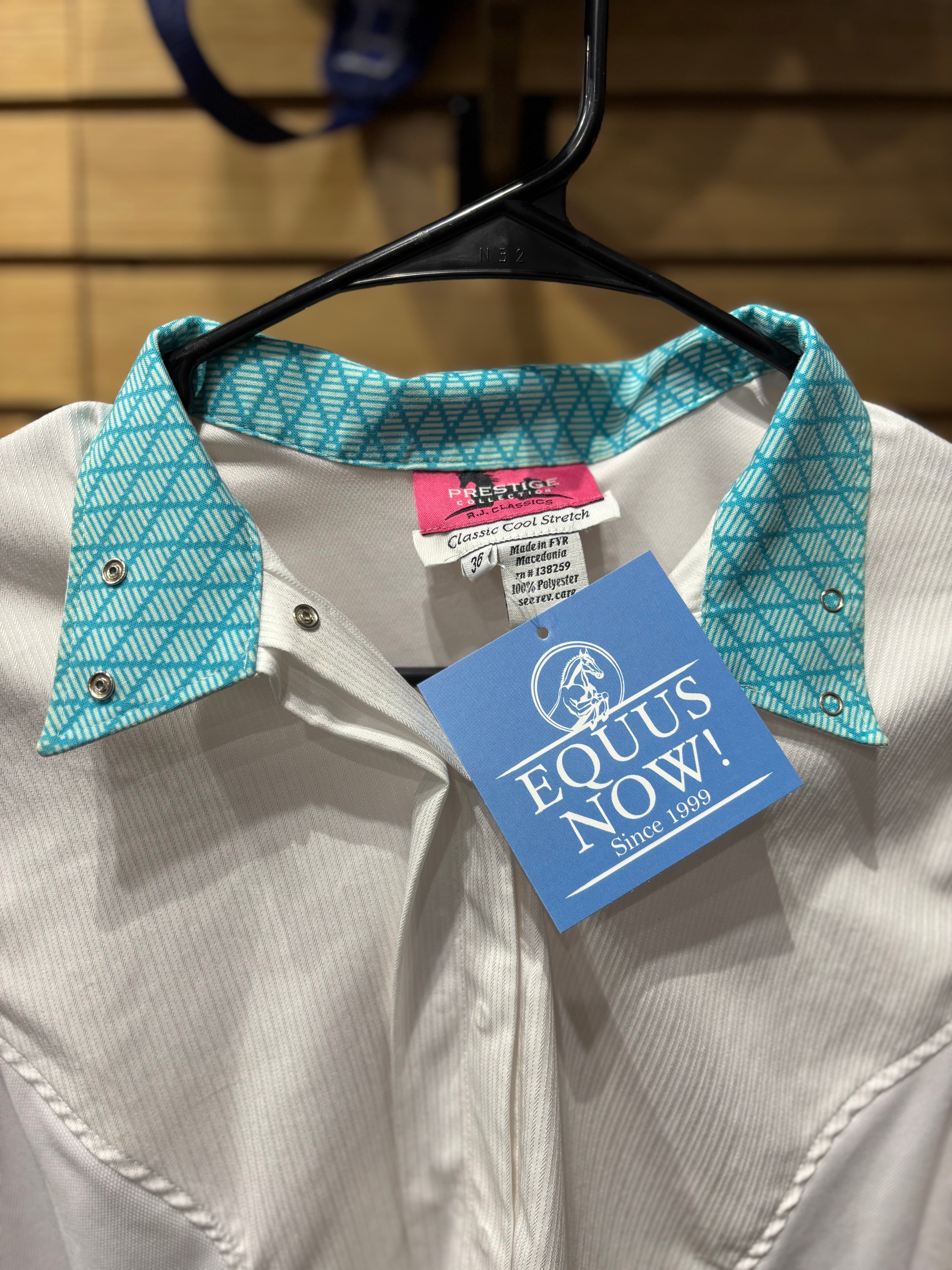 Used 36 RJ Classics Cool Stretch White Show Shirt