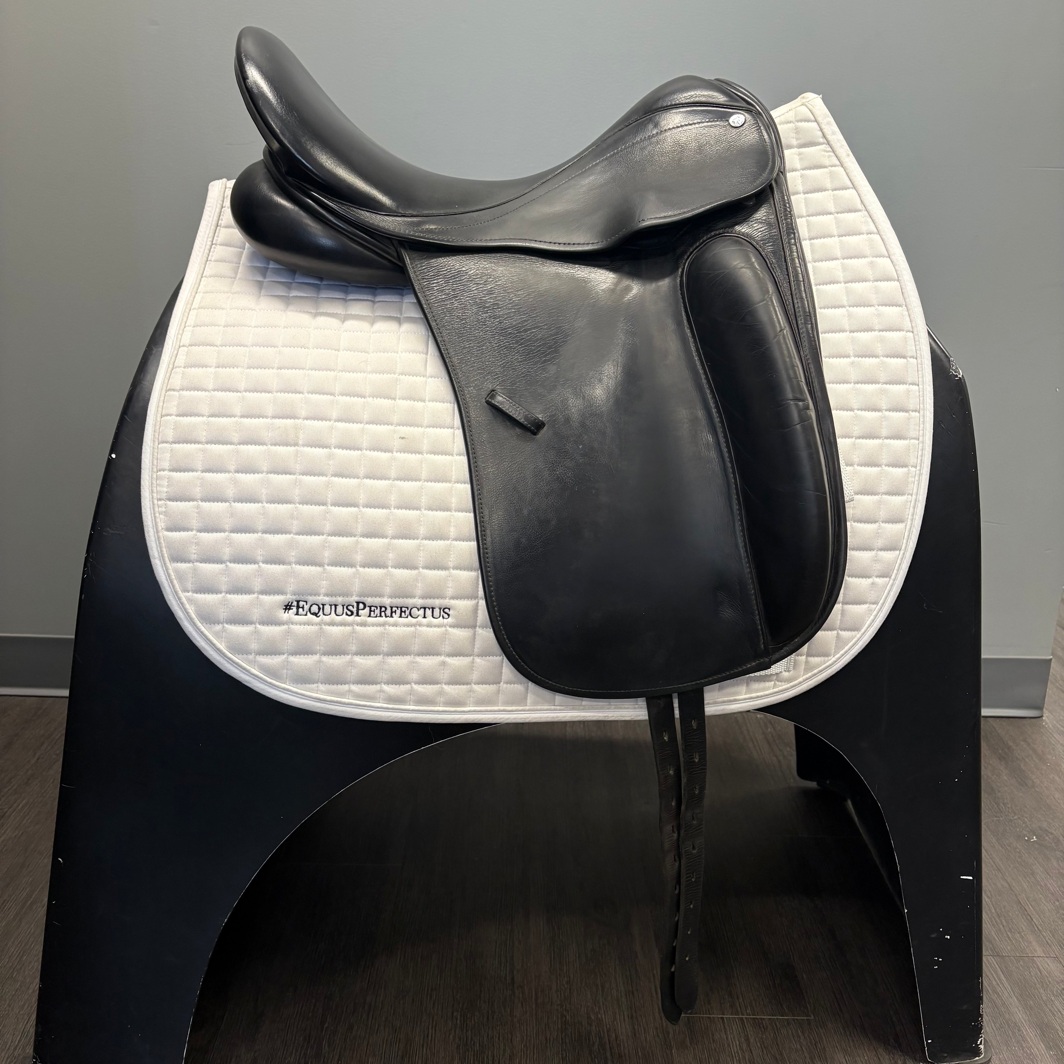Used County Perfection Dressage Saddle 17.5" Wide Tree