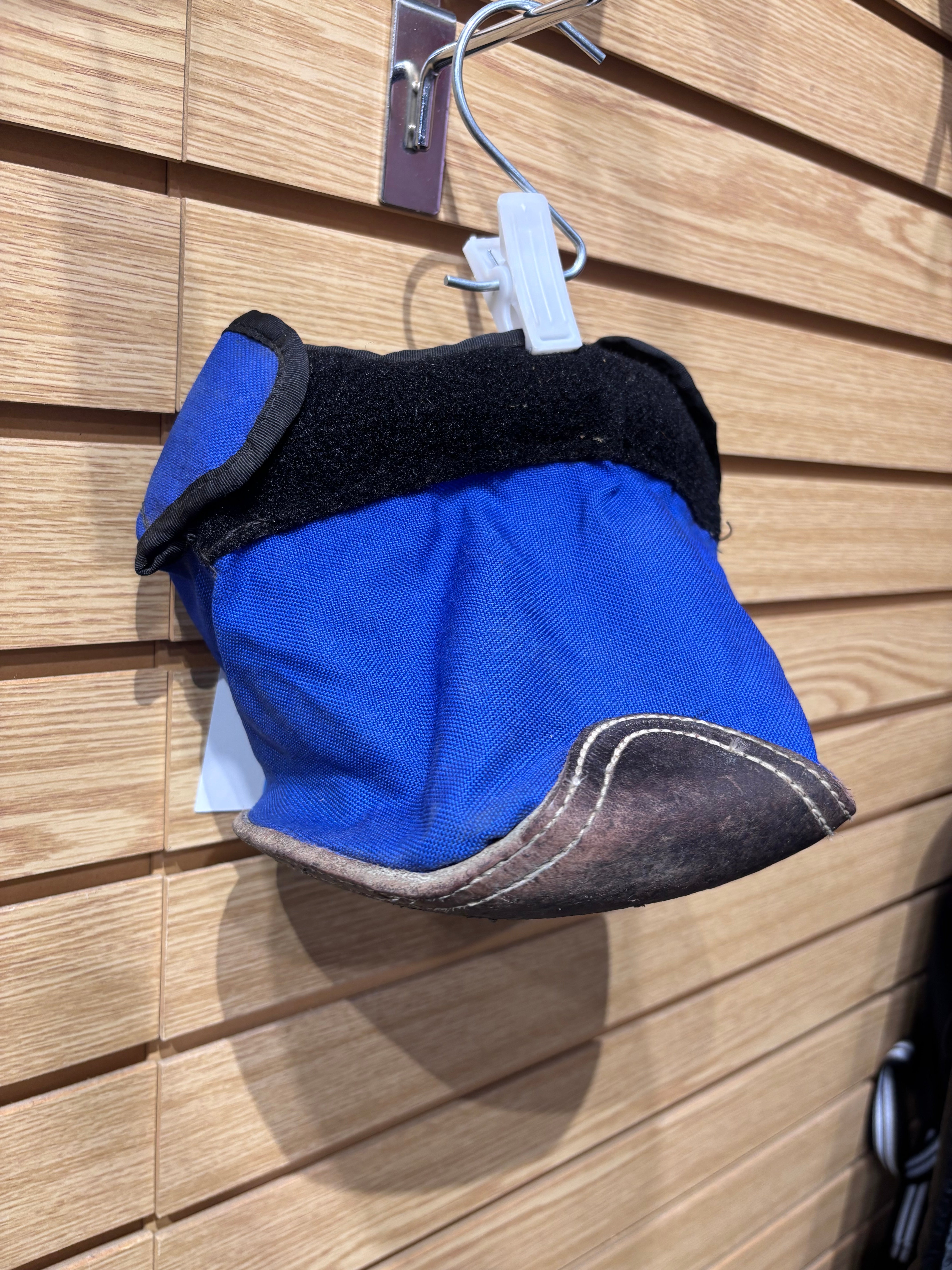 Used XL Blue Bluegrass Equine Products Hoof Slipper