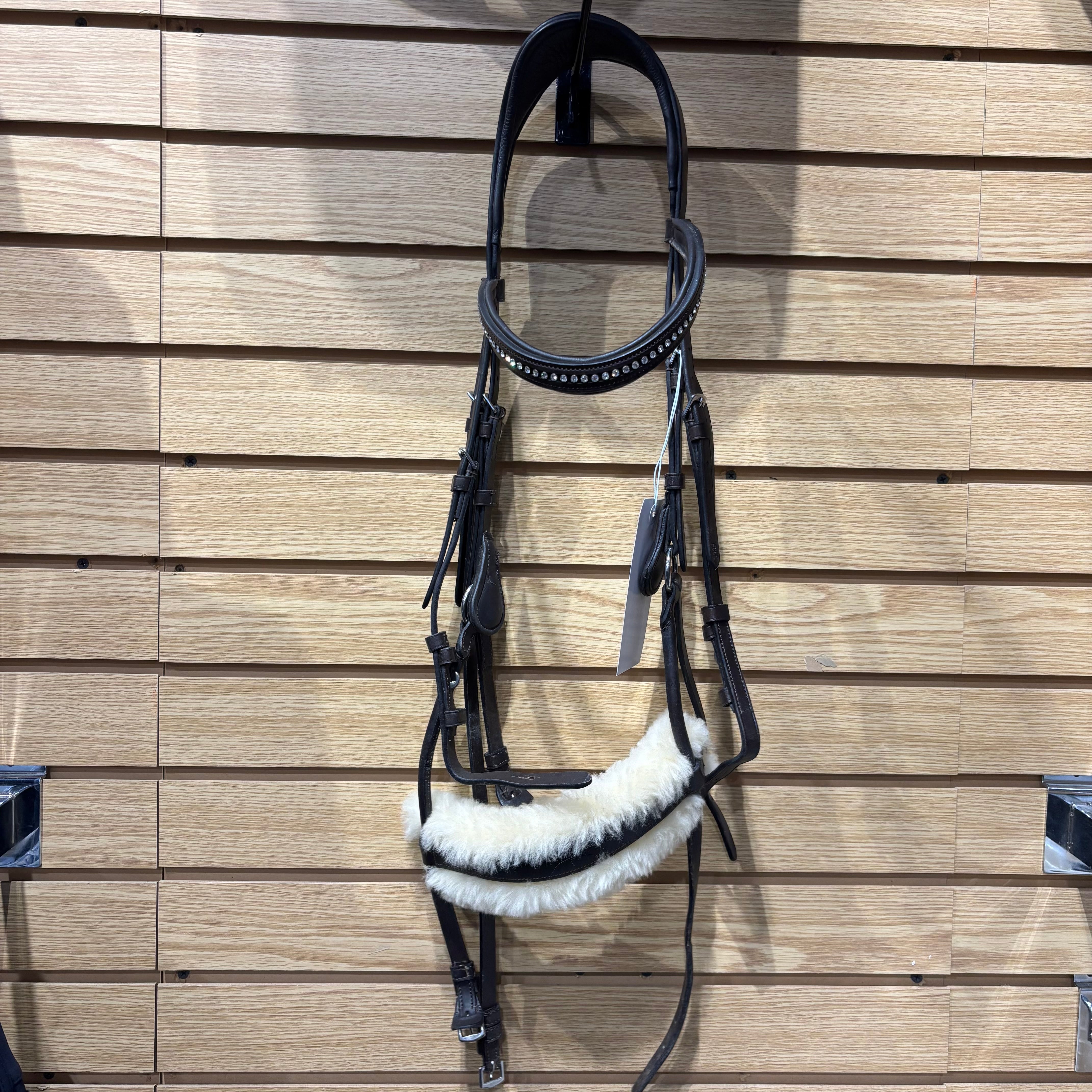 Used Full Collegiate Comfitec Sheepskin Bridle
