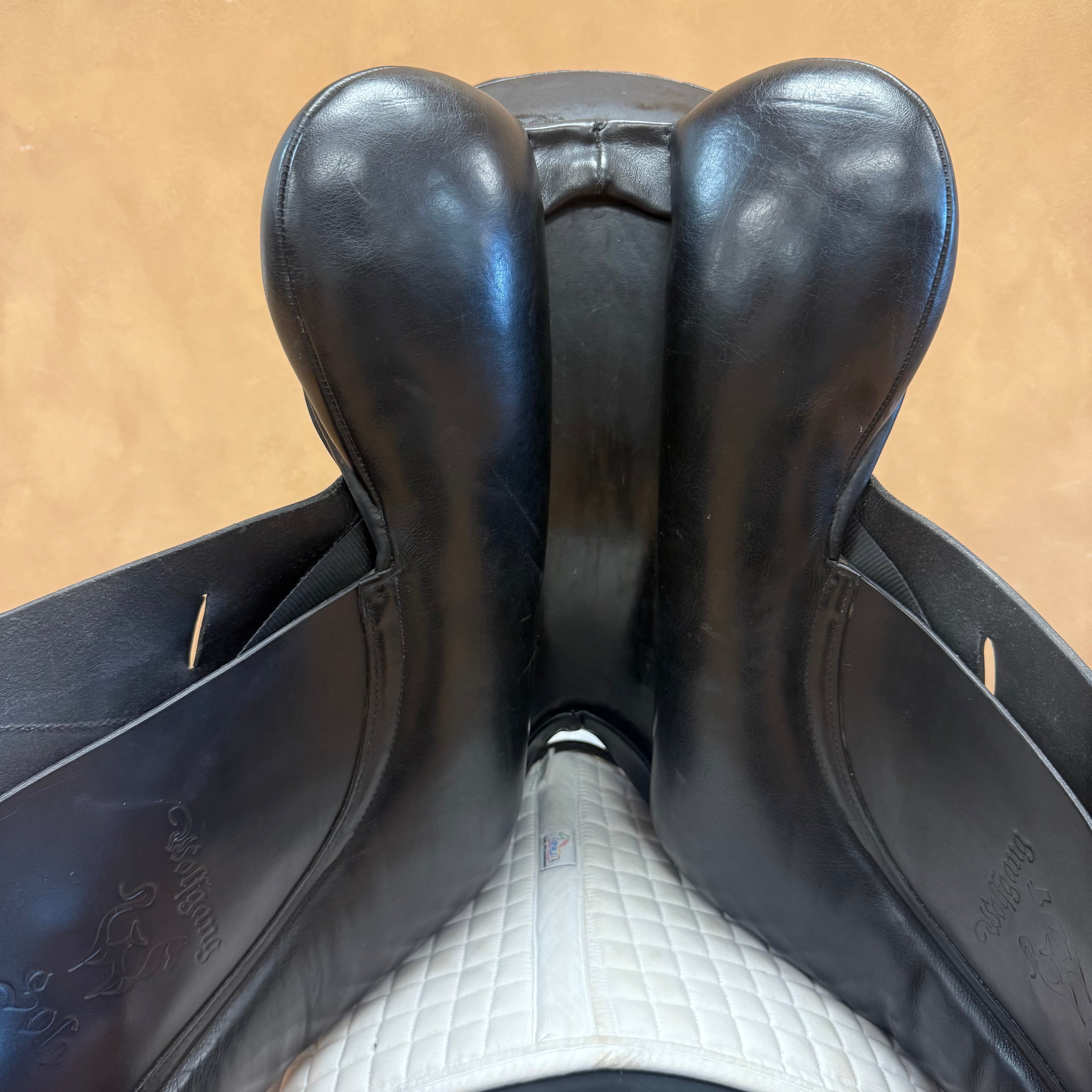 Used Custom Saddlery Wolfgang Solo Dressage Saddle 18" Wide Tree