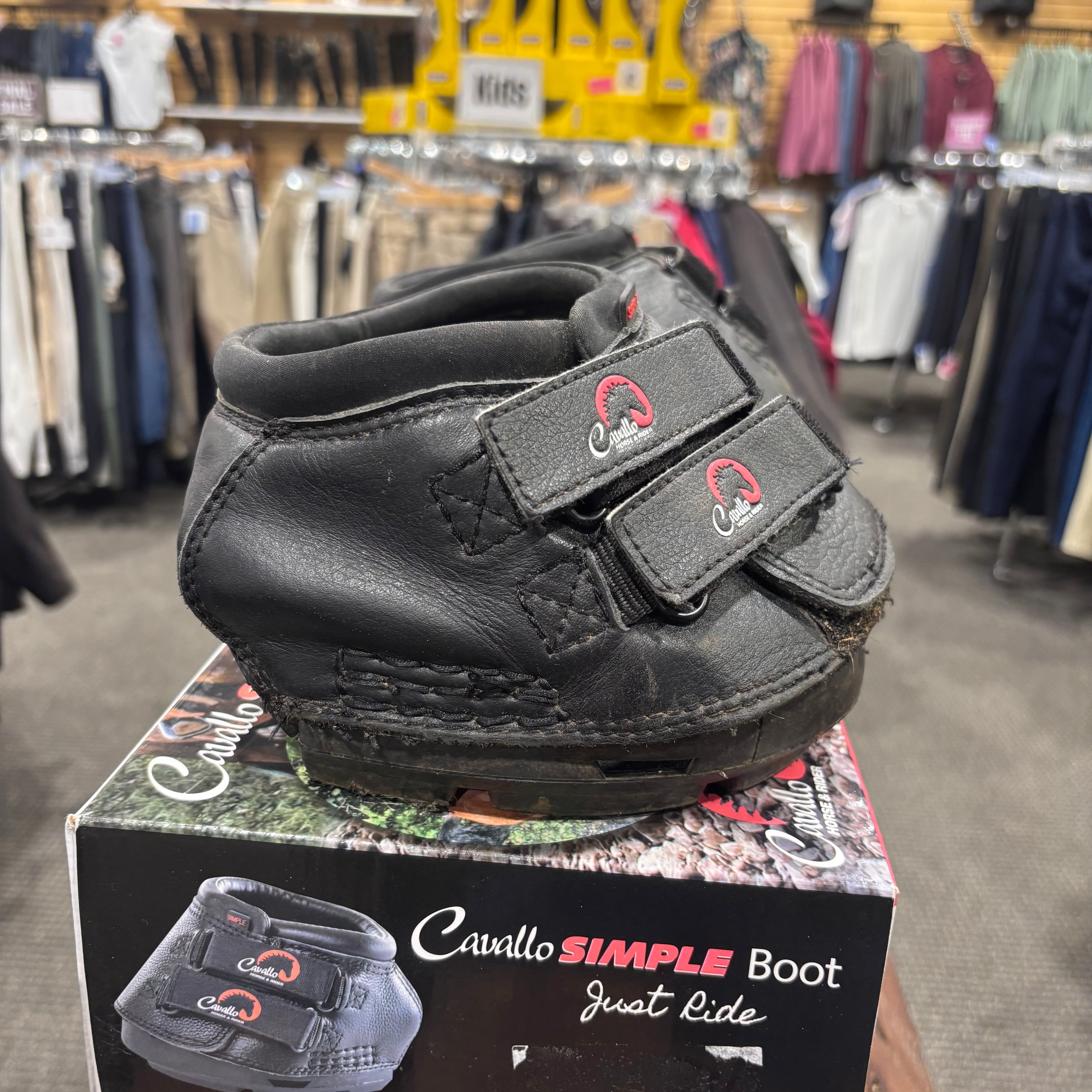 Used 4 Regular Black Cavallo Simple Boots Pair