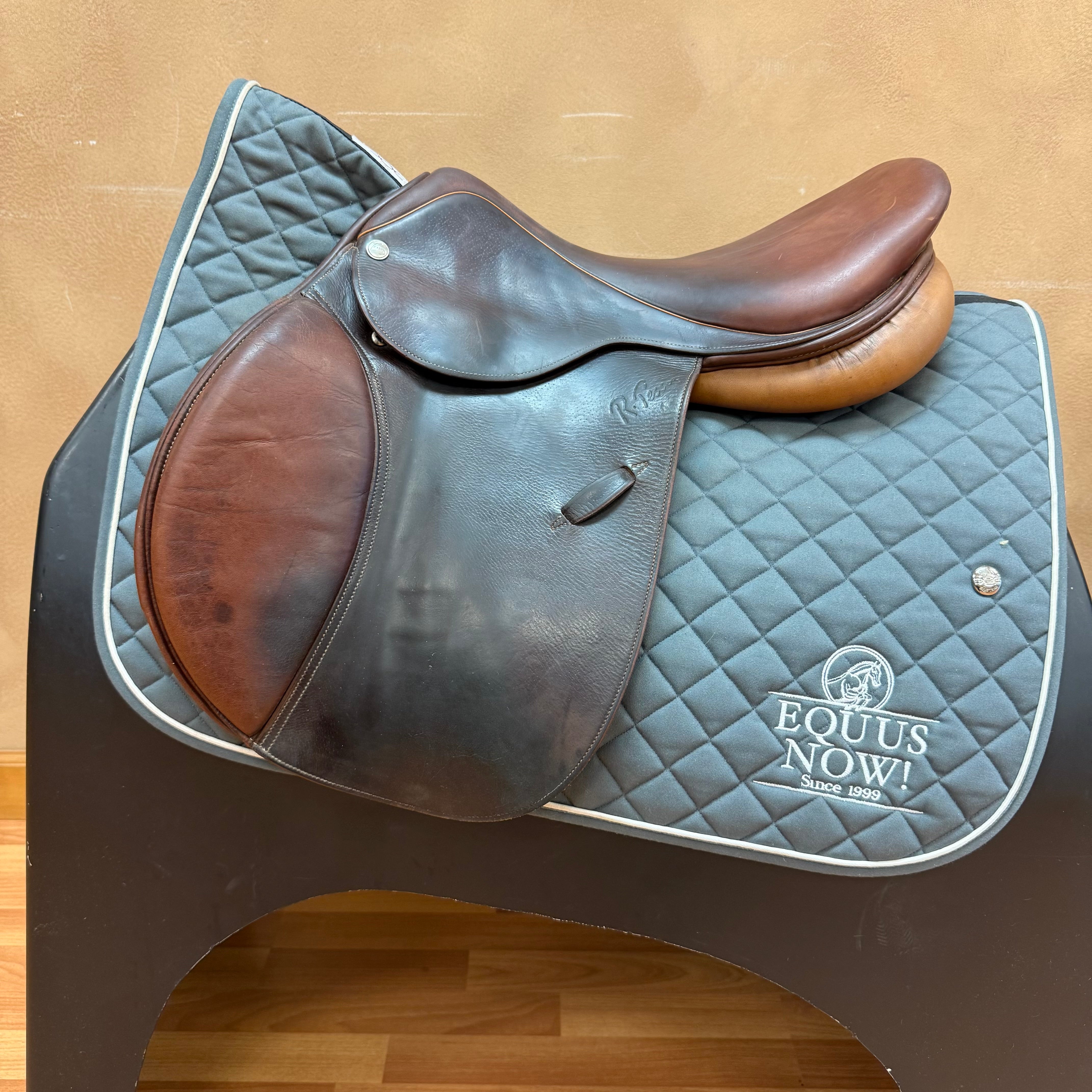 Used Pessoa Gen X Jump Saddle 17" Medium Tree SOLD