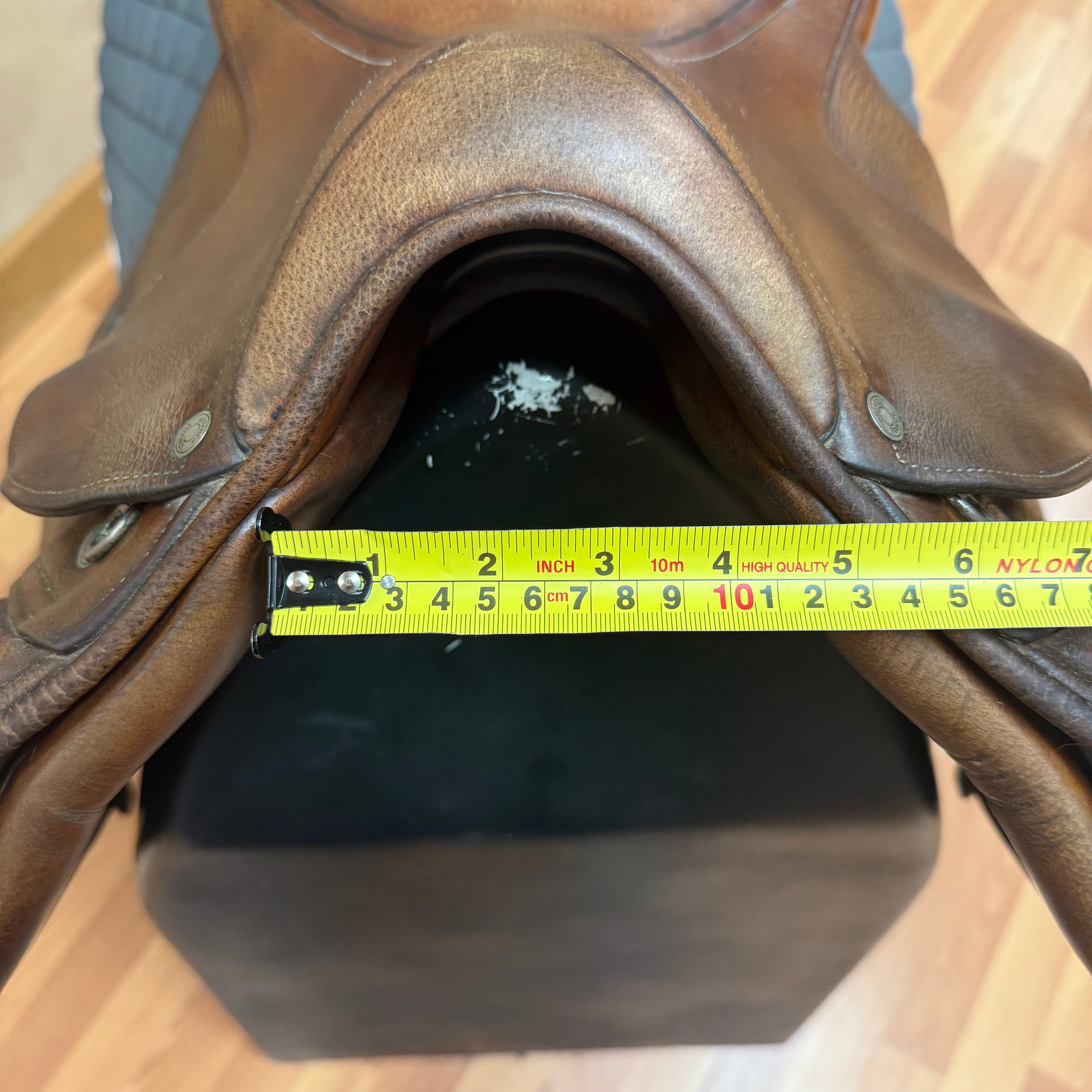 Used Antares Jump Saddle 16.5" Medium Tree