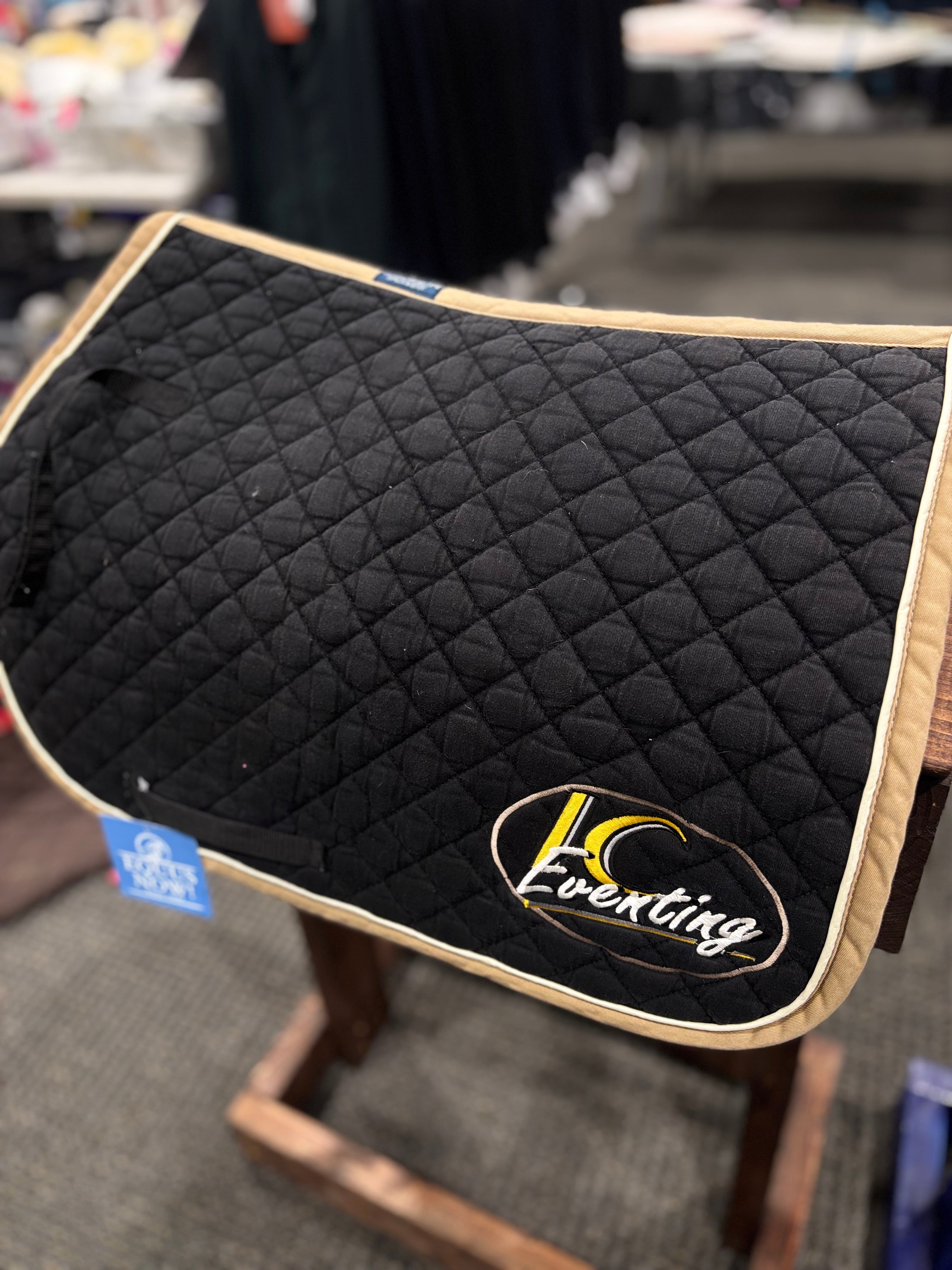 Used Black/Tan Dover Saddle Pad