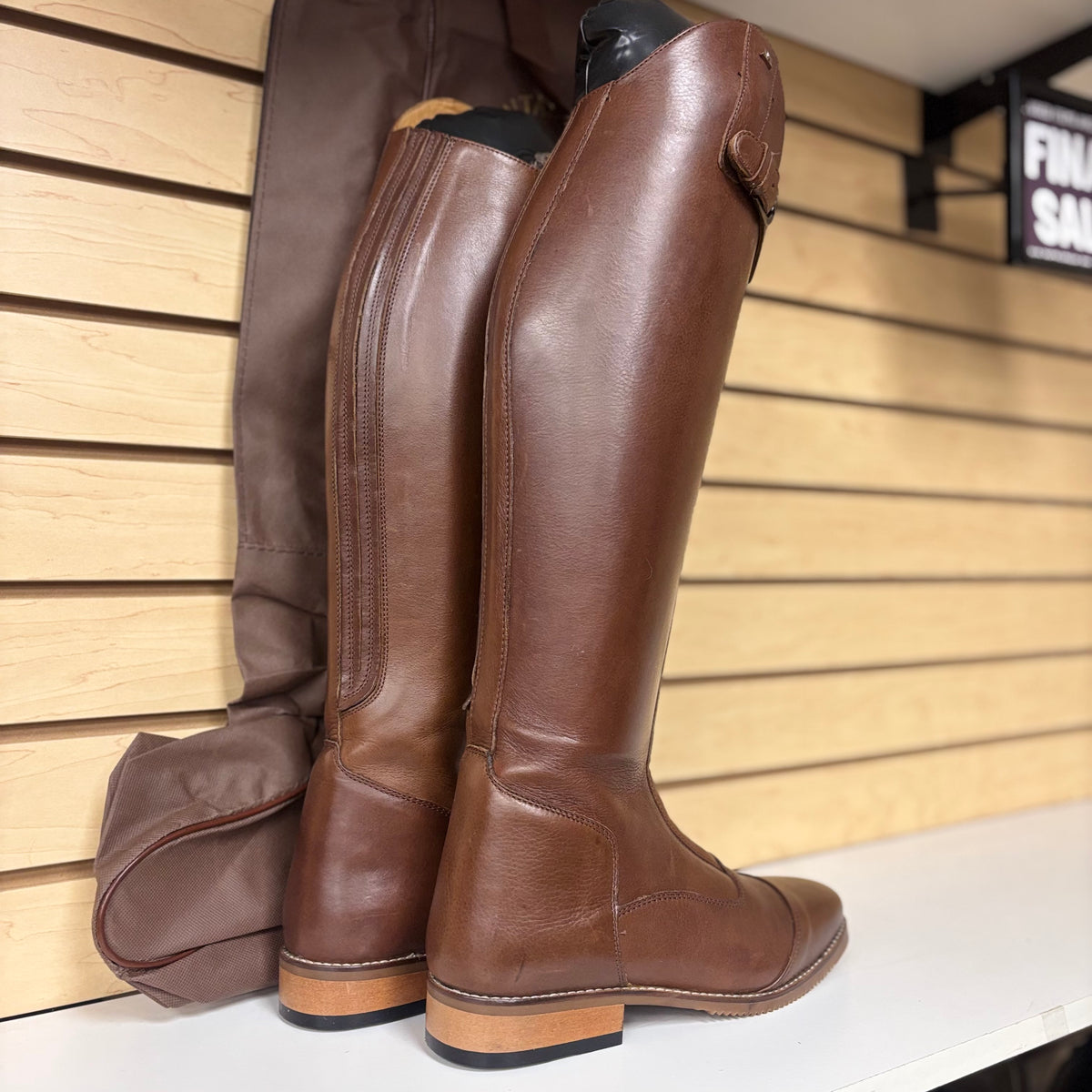 Used 40 Short/Regular Brown Mountain Horse Estelle Dress Boots