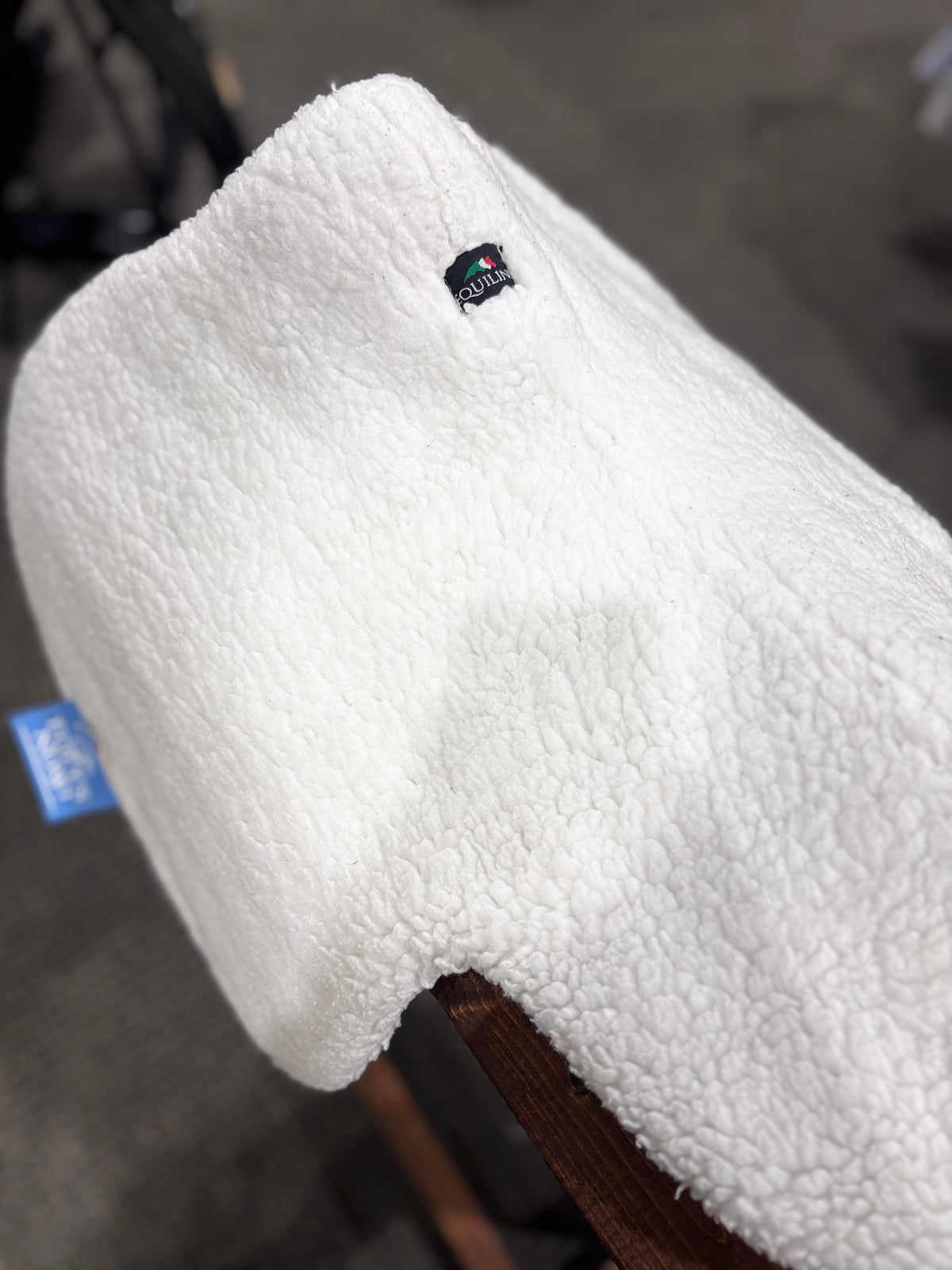 Used Equiline Fleece Shaped Pad White