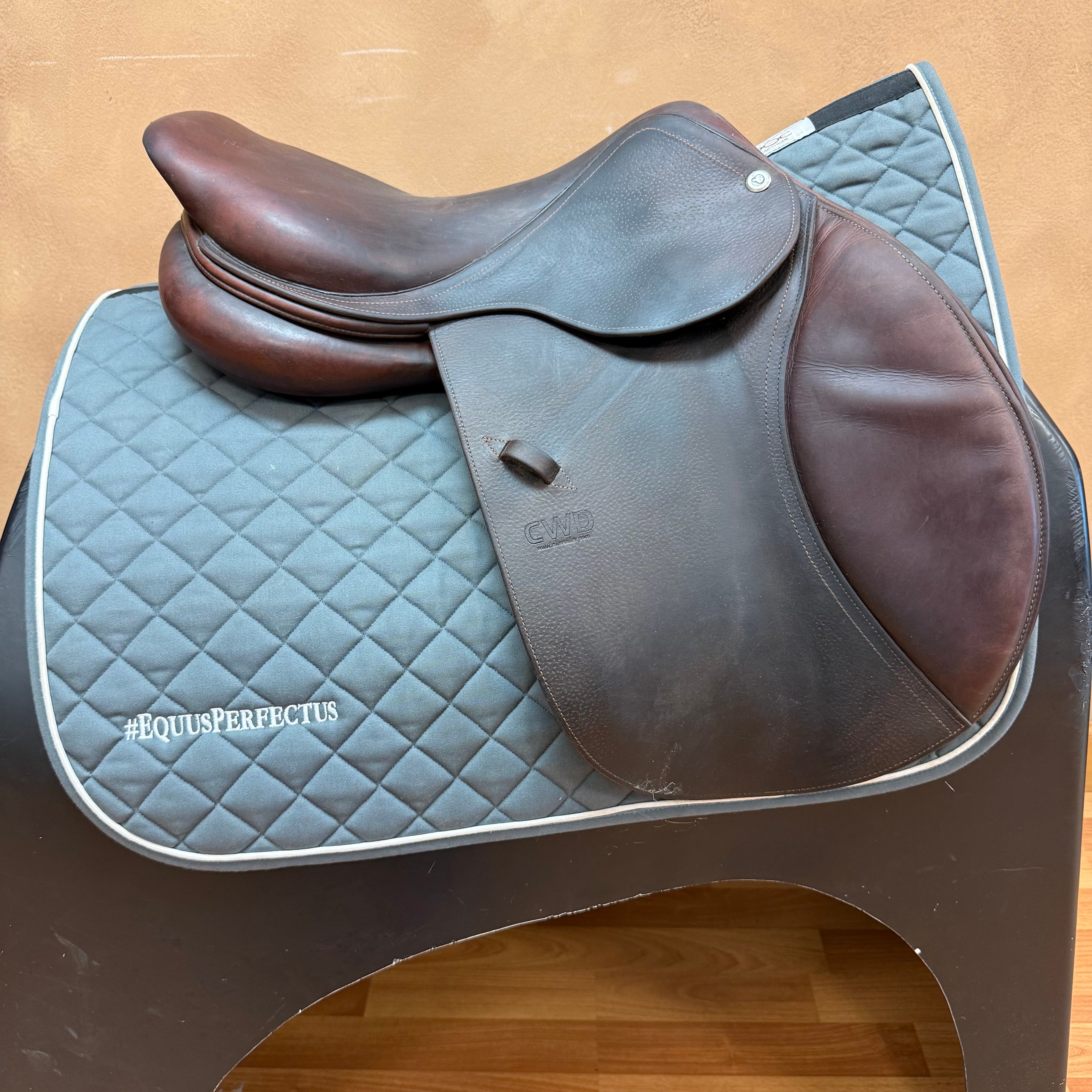 Used CWD SE02 Jump Saddle 17" Medium Tree