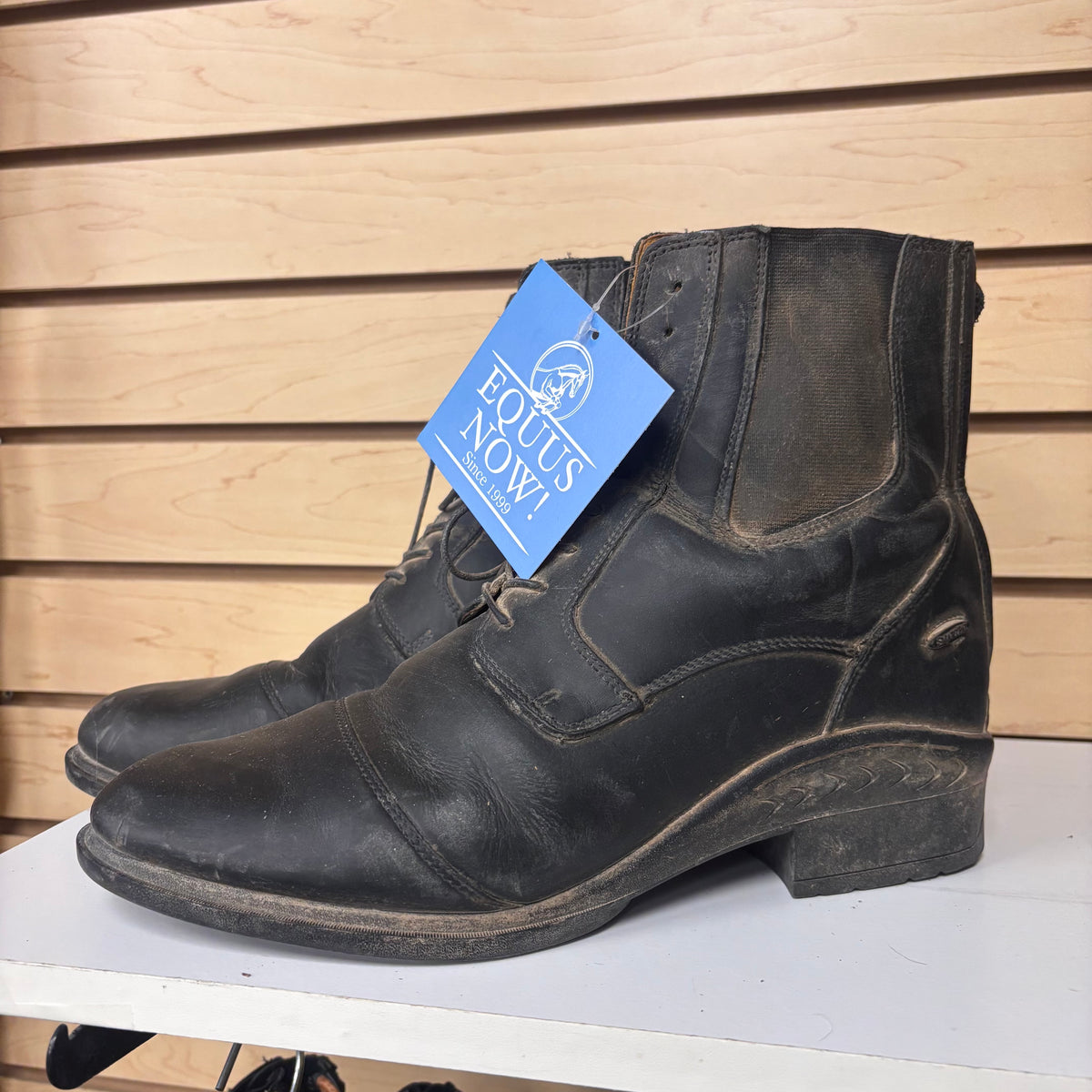 Used 11 Black Smartpak Lace Paddock Boots