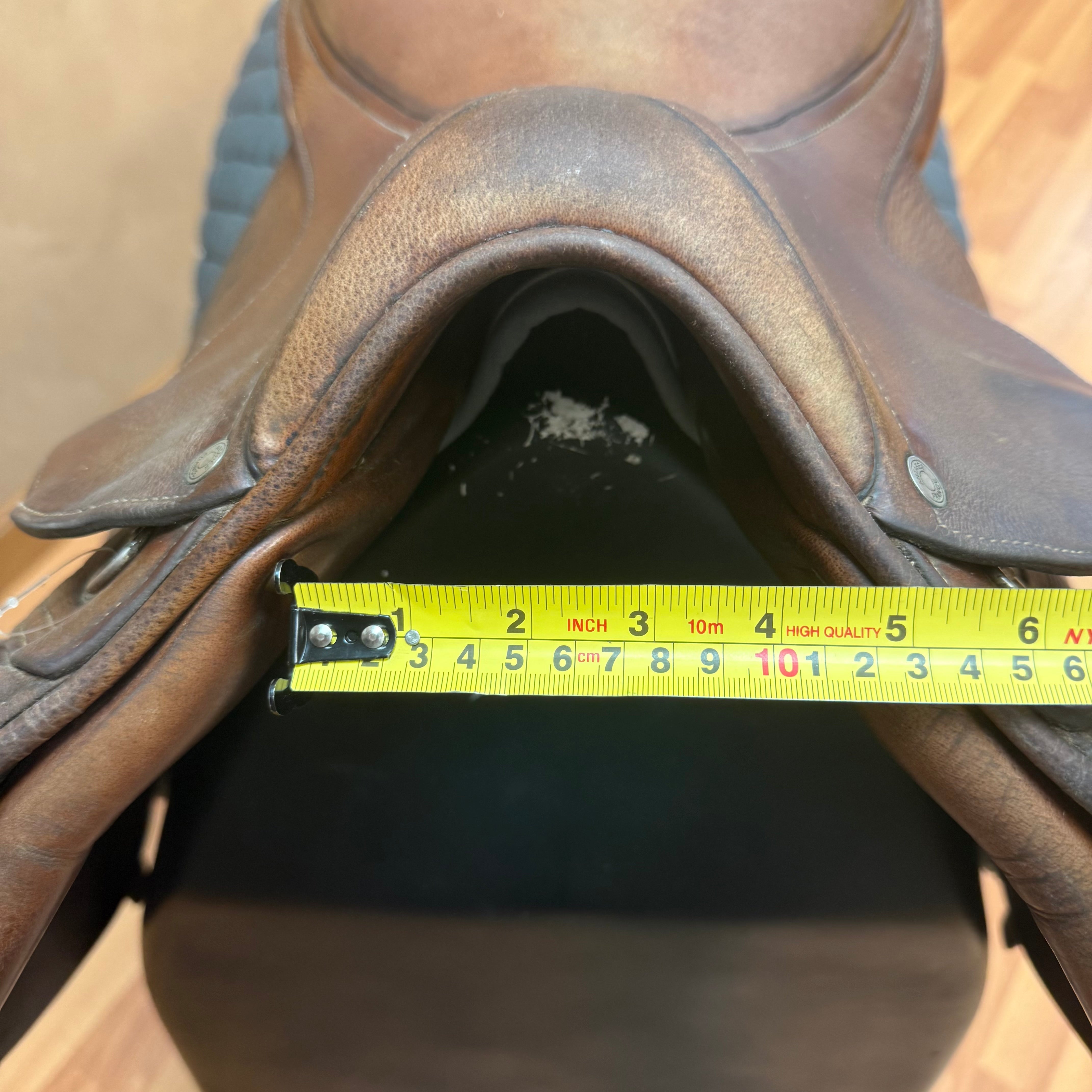 Used Antares Jump Saddle 16.5” Medium Tree