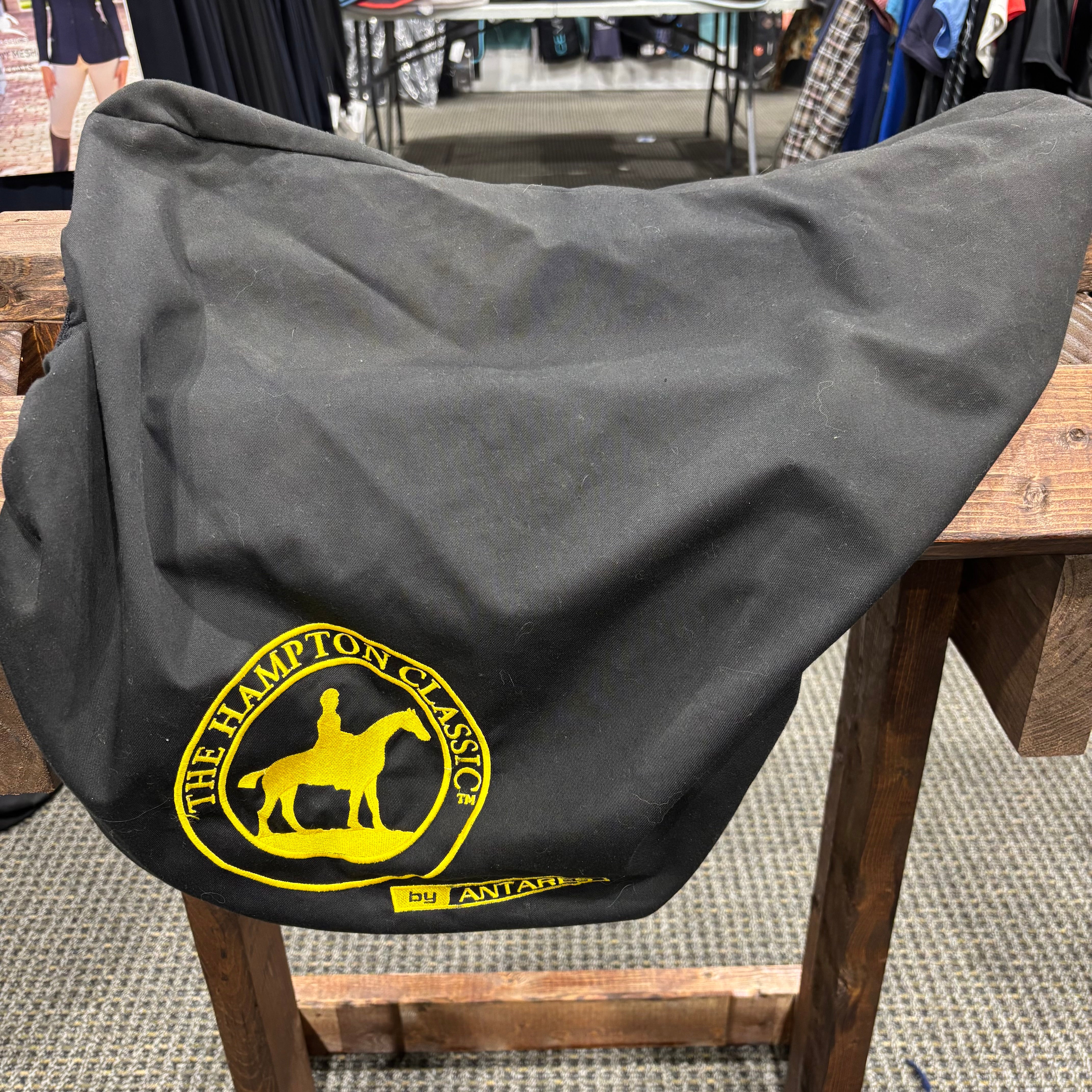 Used Antares Hampton Classic Black Saddle Cover