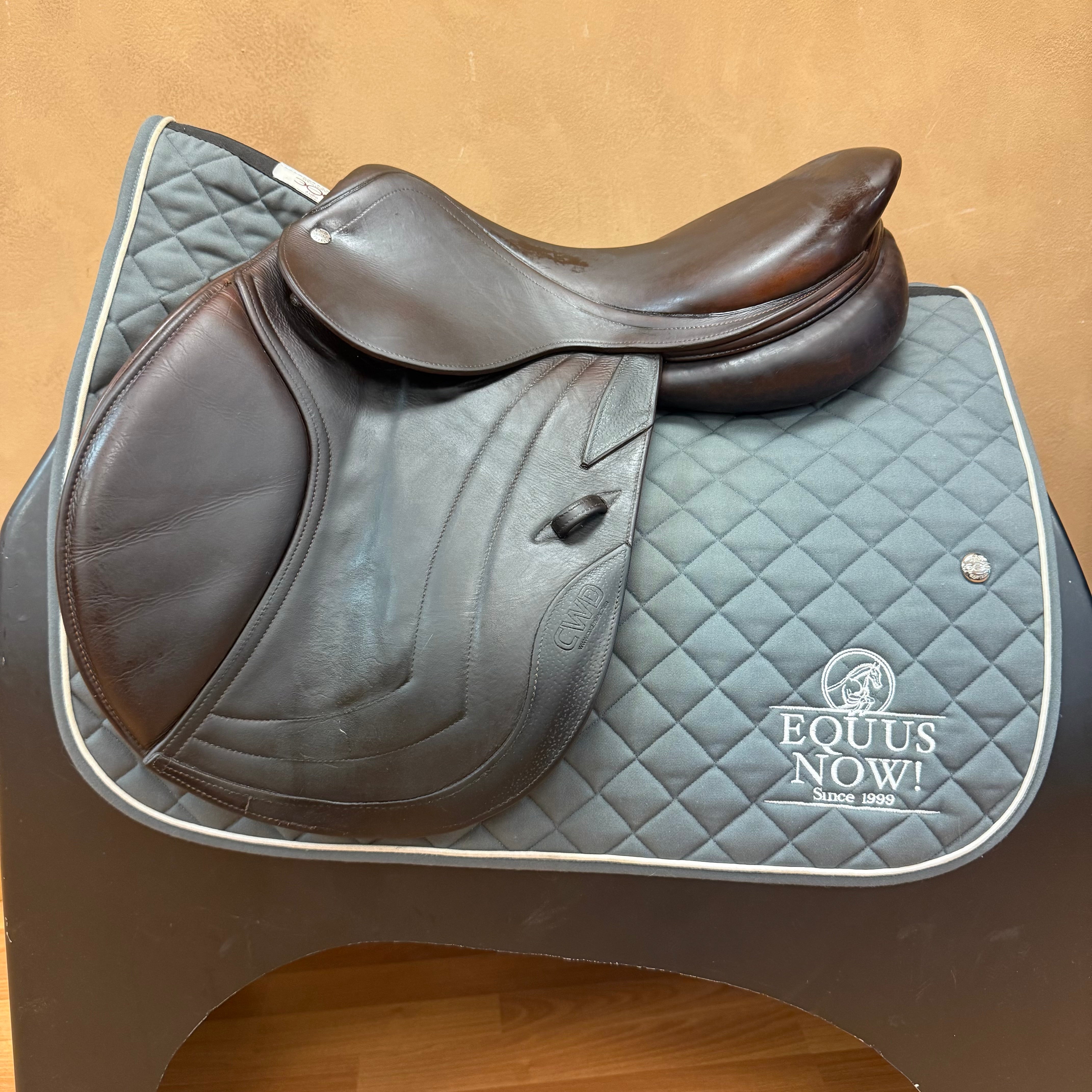Used CWD SE01 Jump Saddle 17.5" Medium Tree