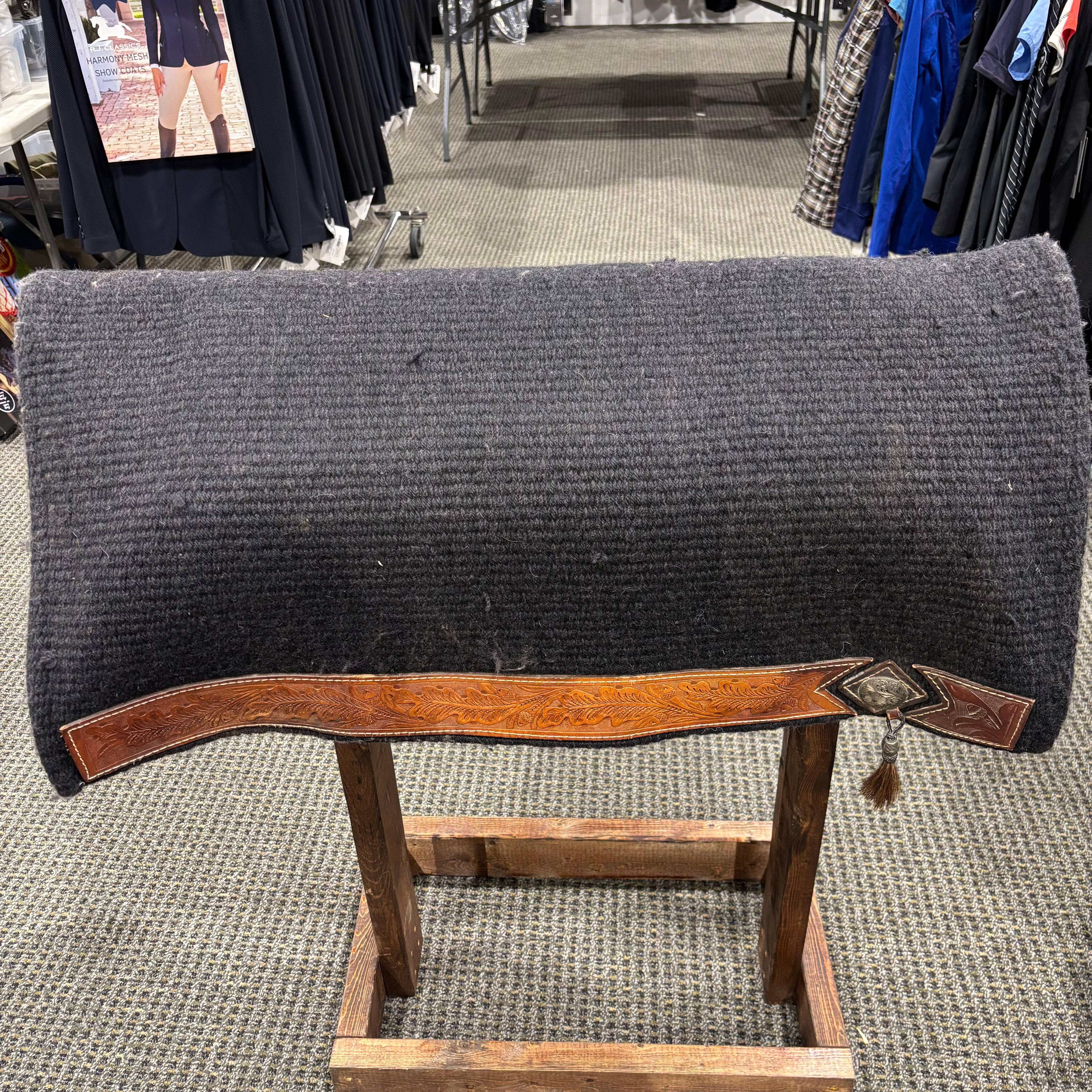 Used Black Western Show Pad