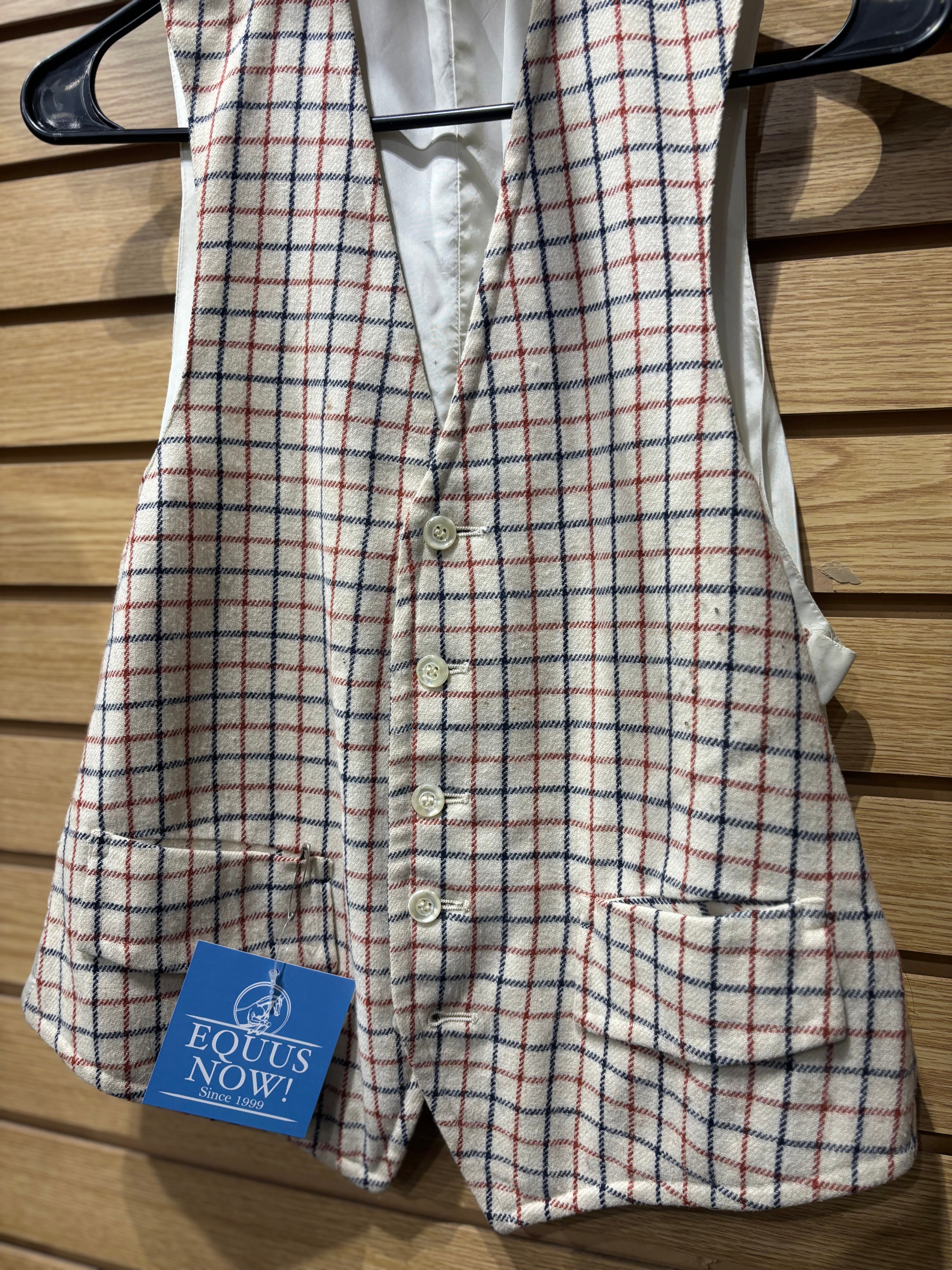 Used Medium White Plaid Hunt Vest