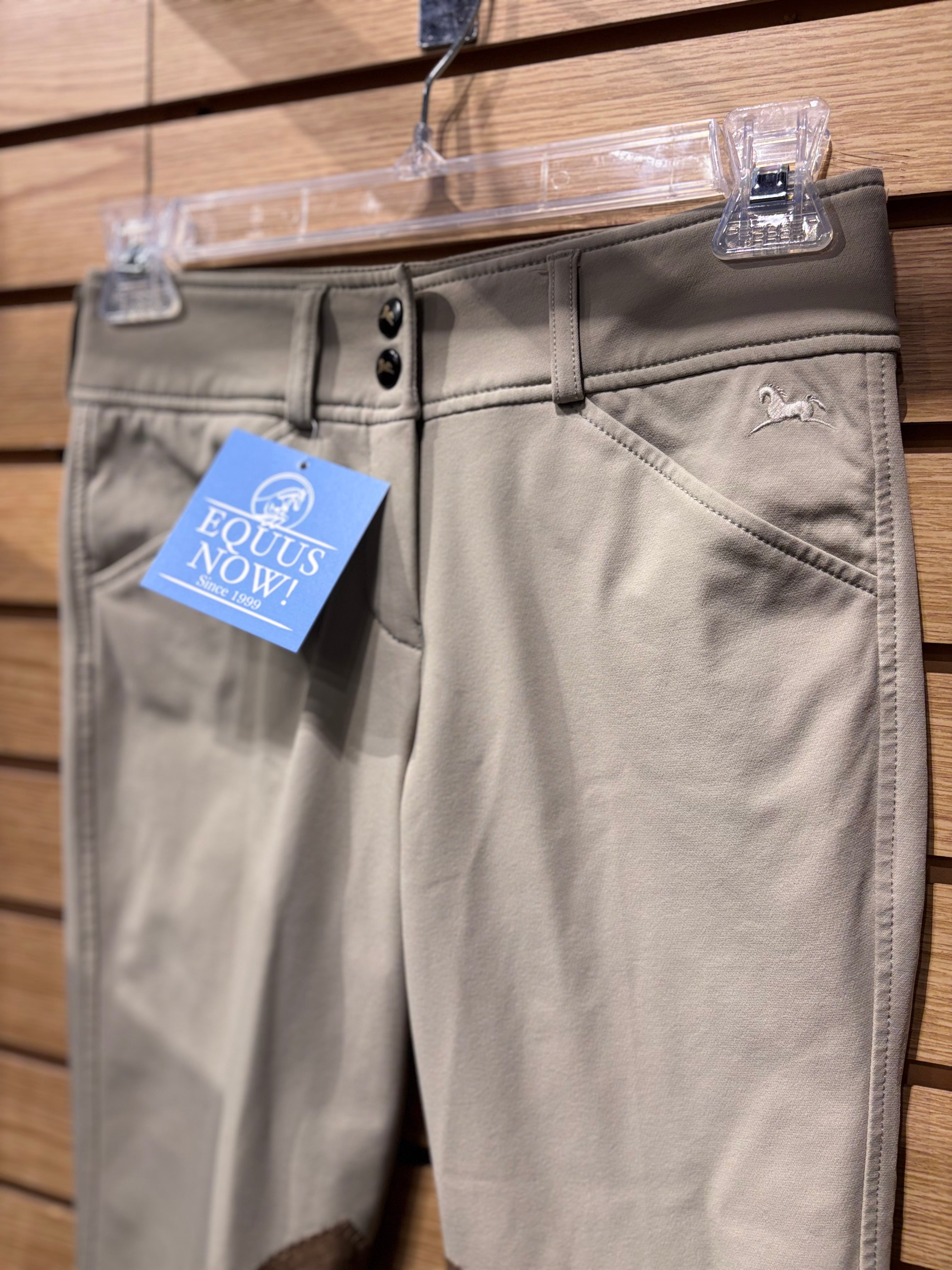 Used 24R Tan RJ Classic Knee Patch Breeches