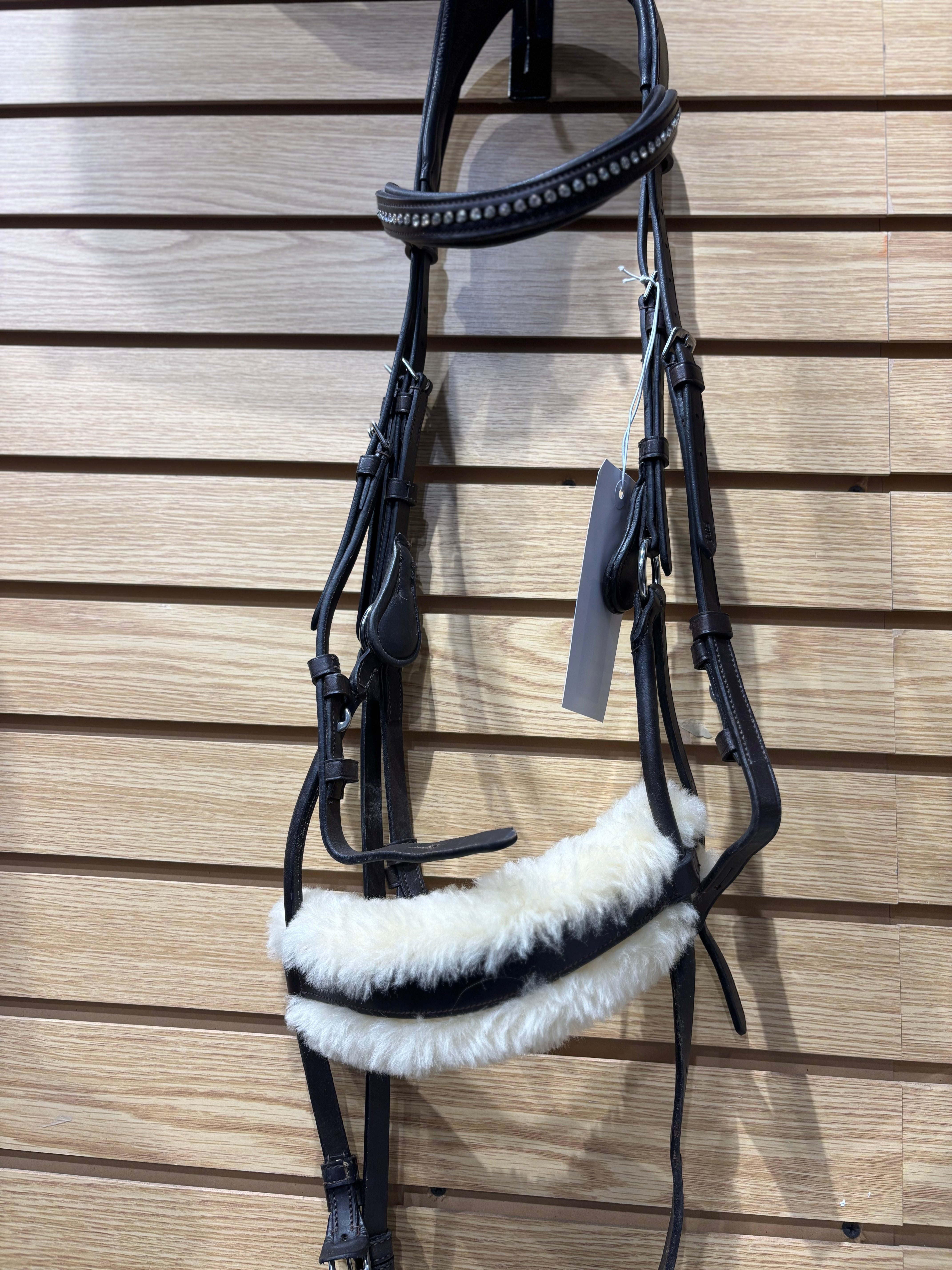 Used Full Collegiate Comfitec Sheepskin Bridle