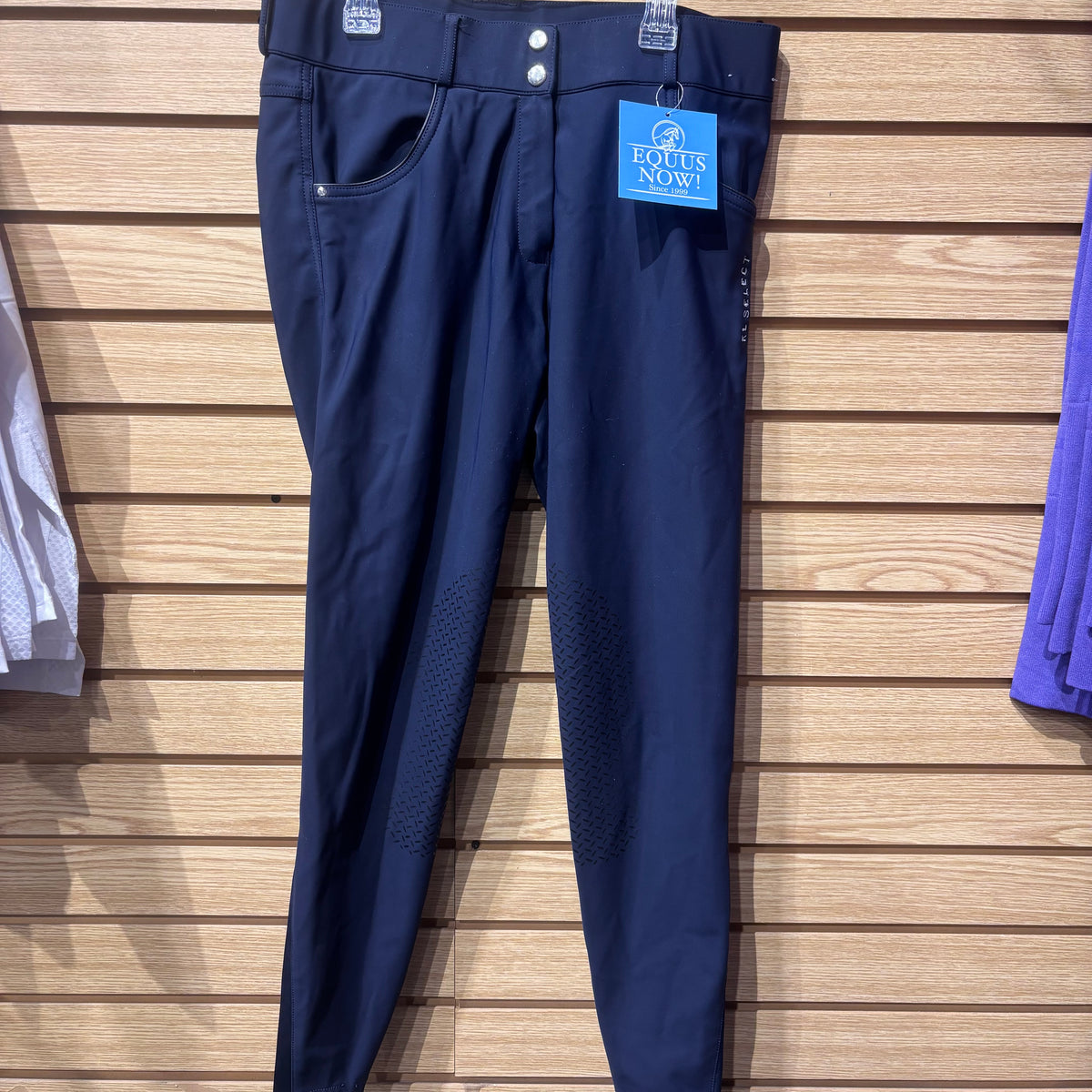 Used 30 Navy KL Select Silicone Knee Patch Breeches