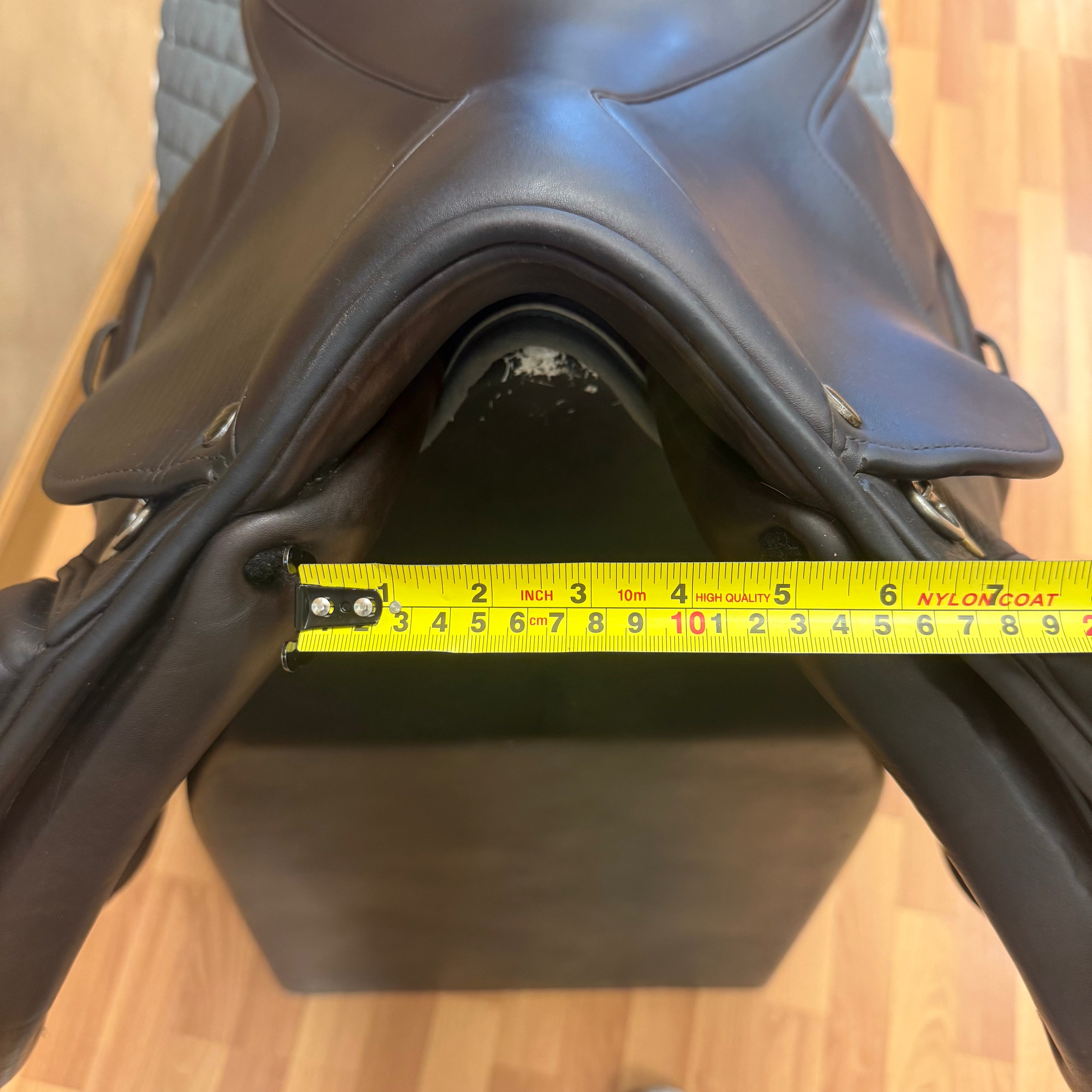 Used M Toulouse Premia Jump Saddle 17.5" Medium Tree