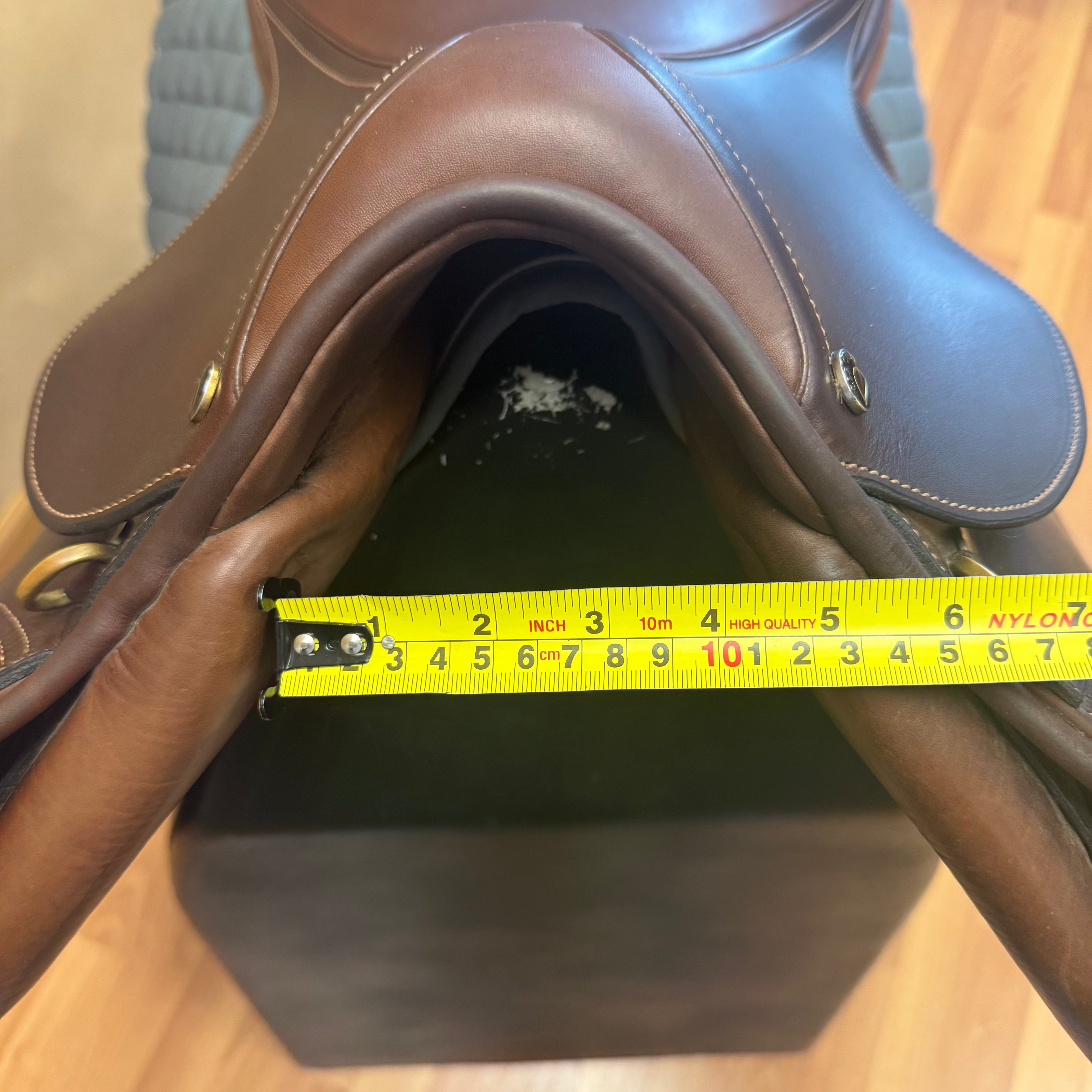 Used Circuit Jump Saddle 17" Medium Wide Tree