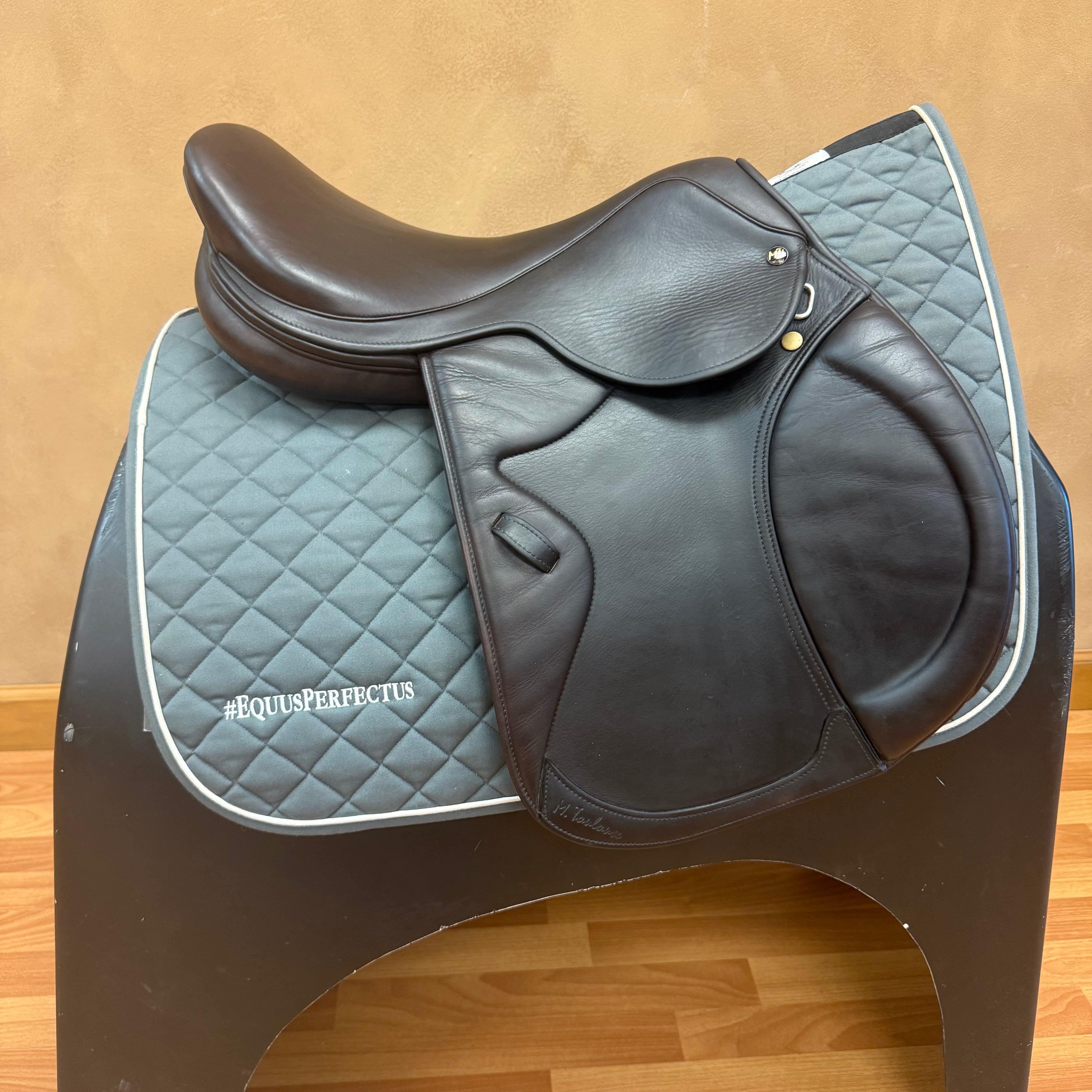 Used M Toulouse Premia Jump Saddle 17.5" Medium Tree