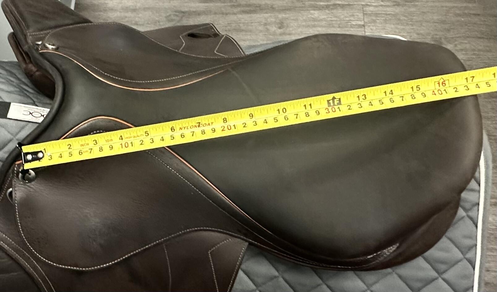 Used Collegiate Jump Saddle 17"