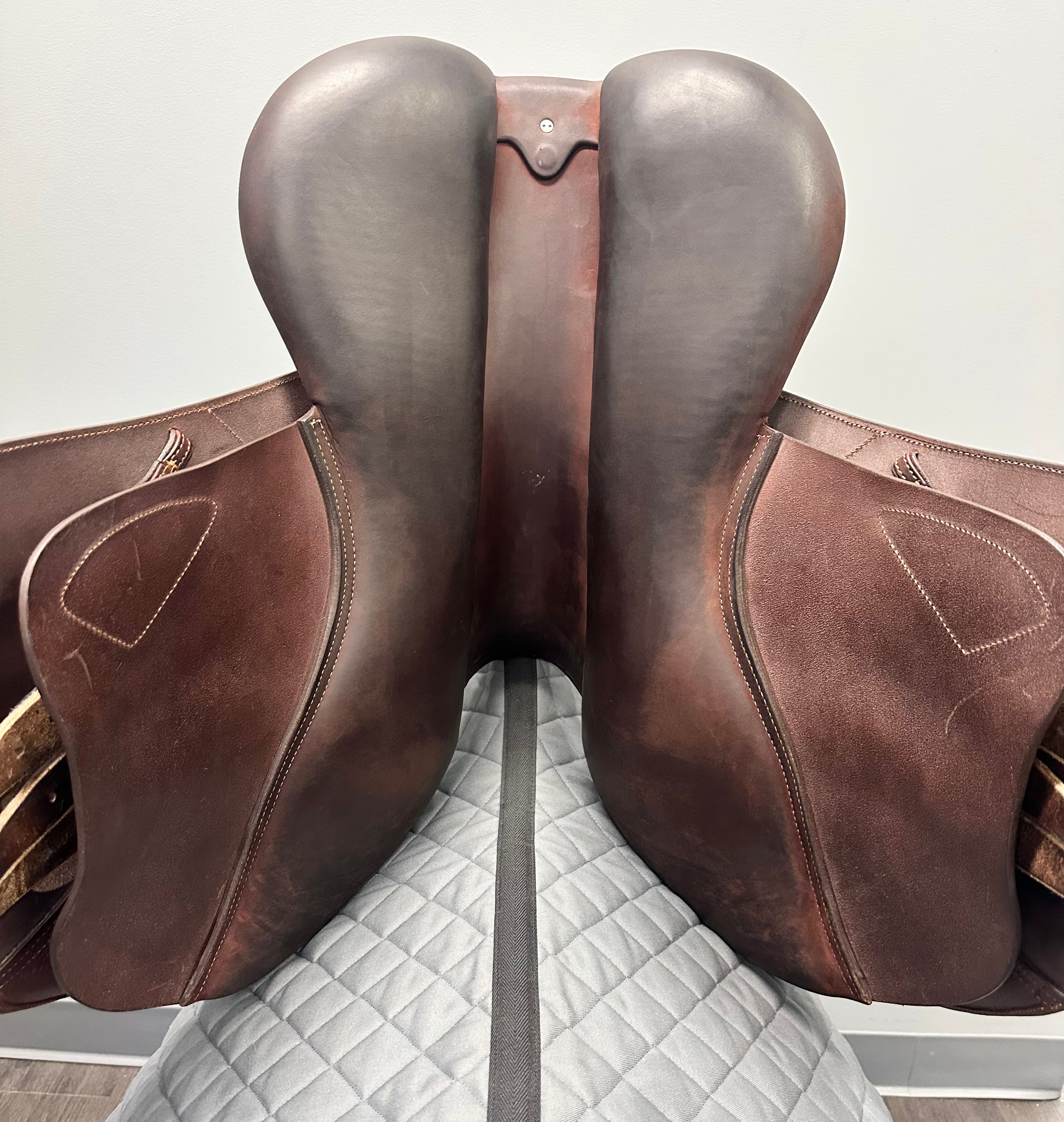 Used CWD Jump Saddle 17" Medium Tree