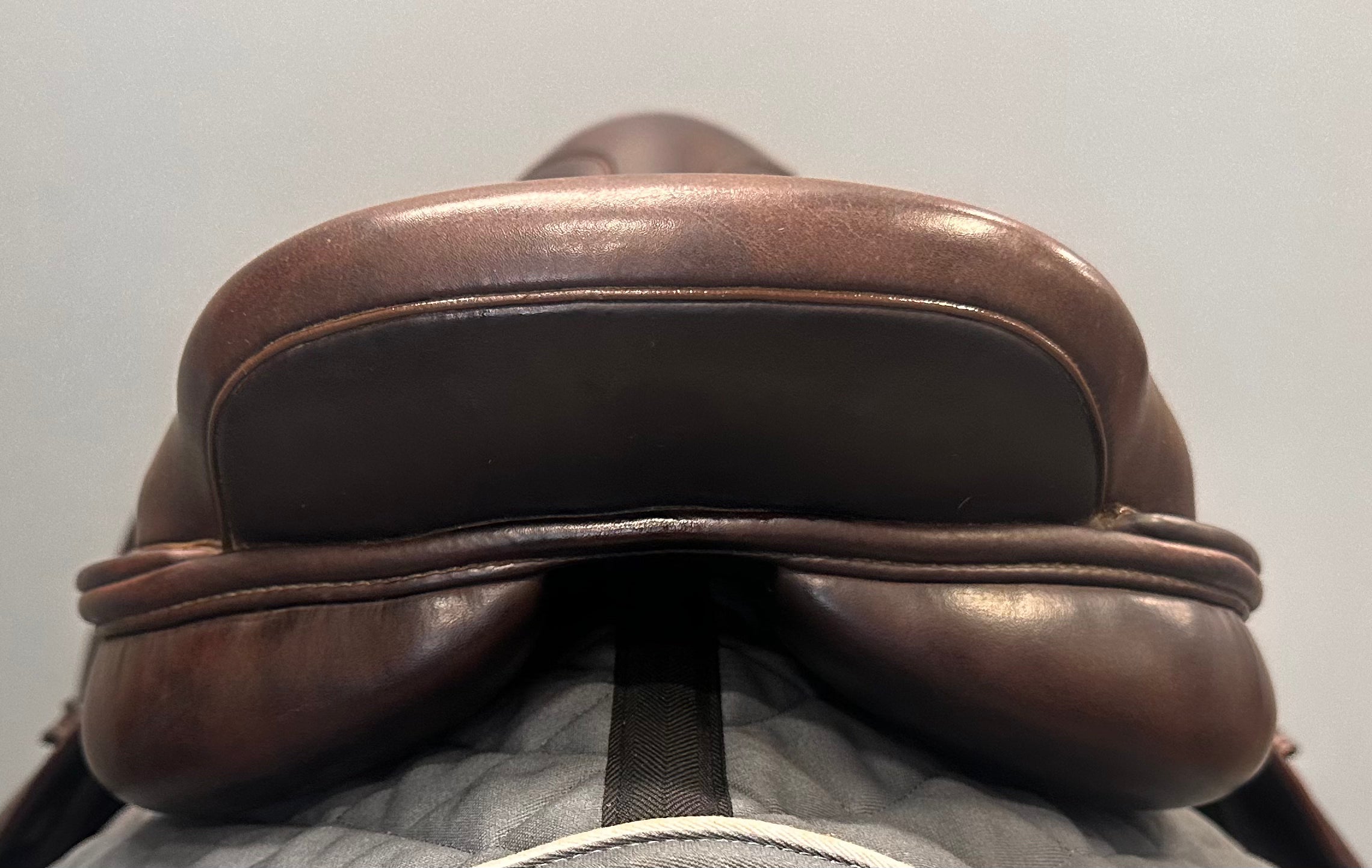 Used M Toulouse Jump Saddle 17" Medium Wide Gullet