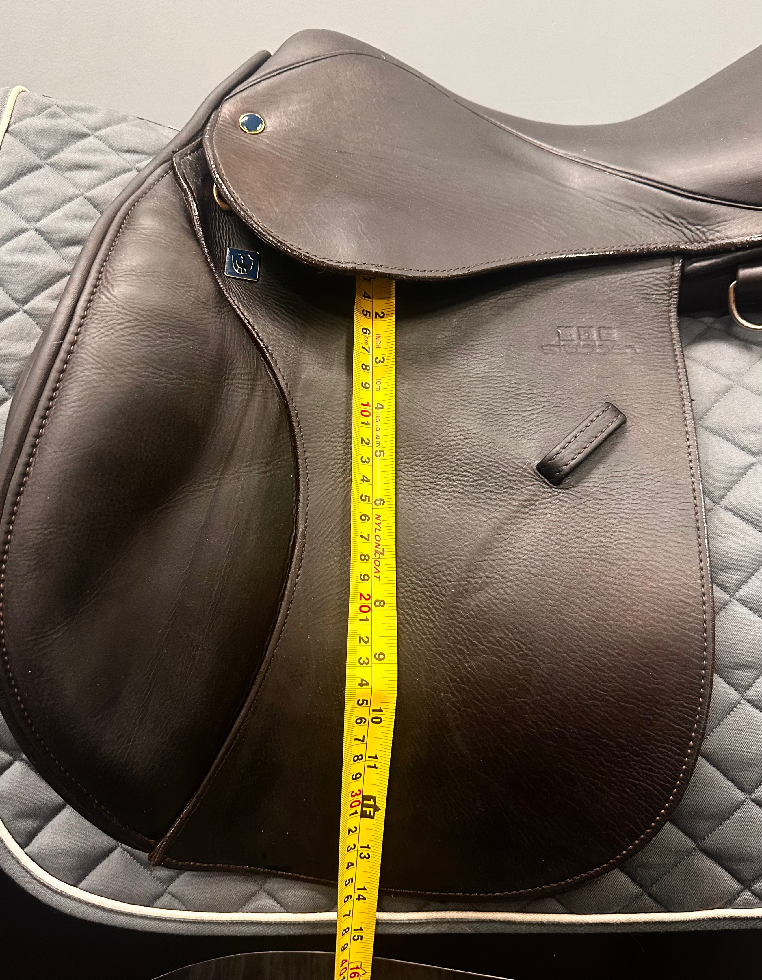 Used Stubben Ascend CS Deluxe Jump Saddle 18" Medium Tree