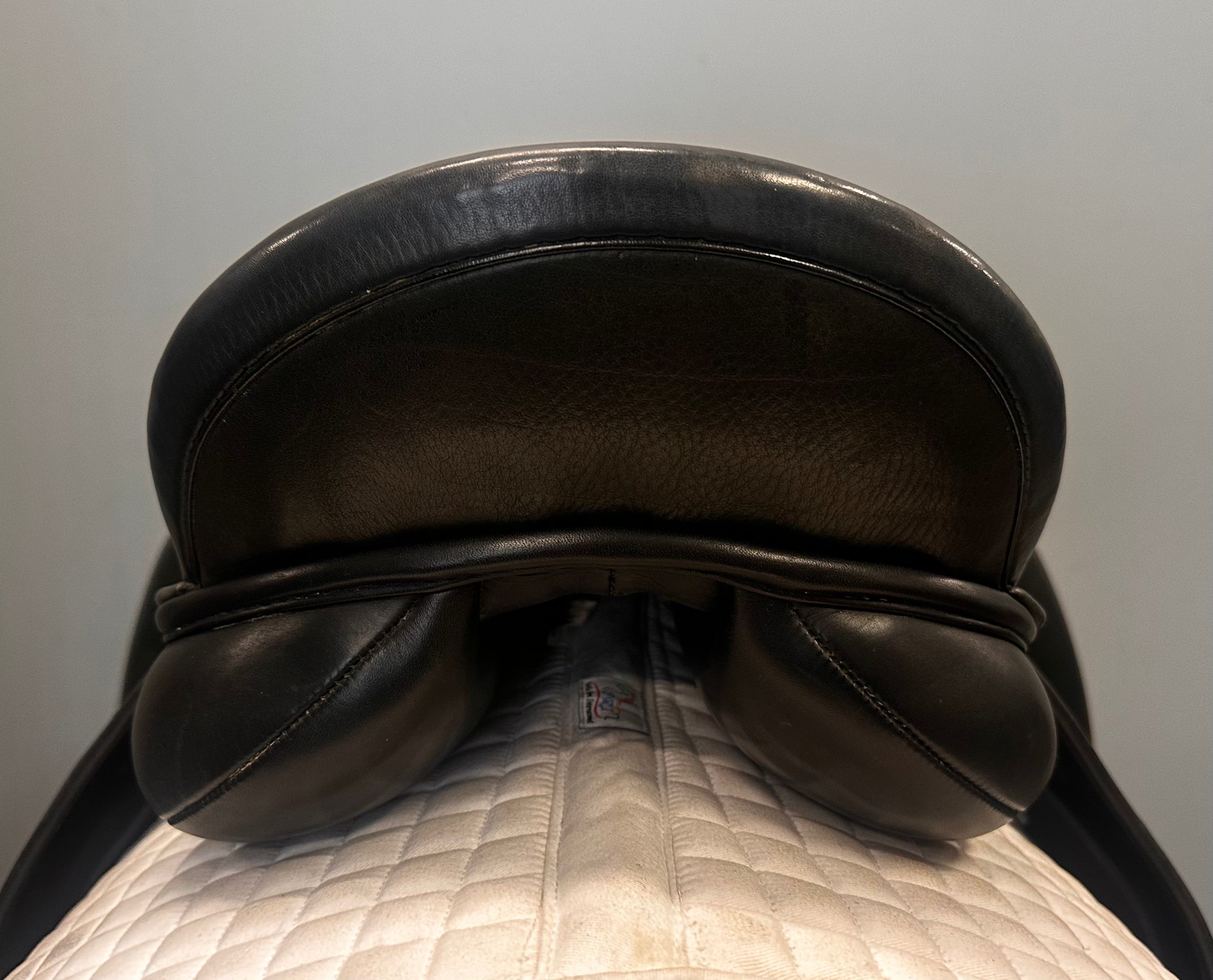 Used Warendorf Dressage Saddle 18" Medium Wide