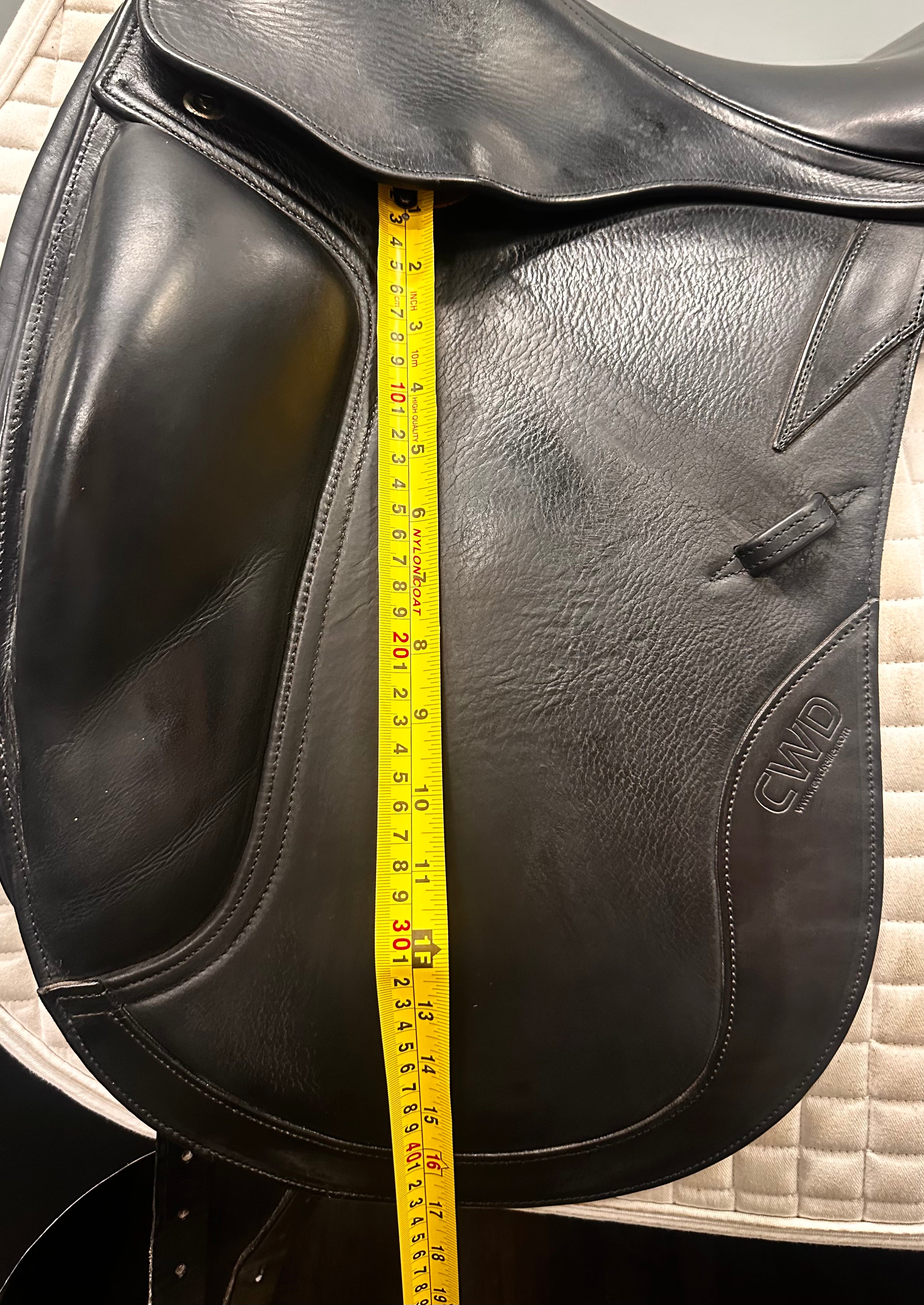 Used CWD Dressage Saddle SE05 19" Medium-Wide Tree