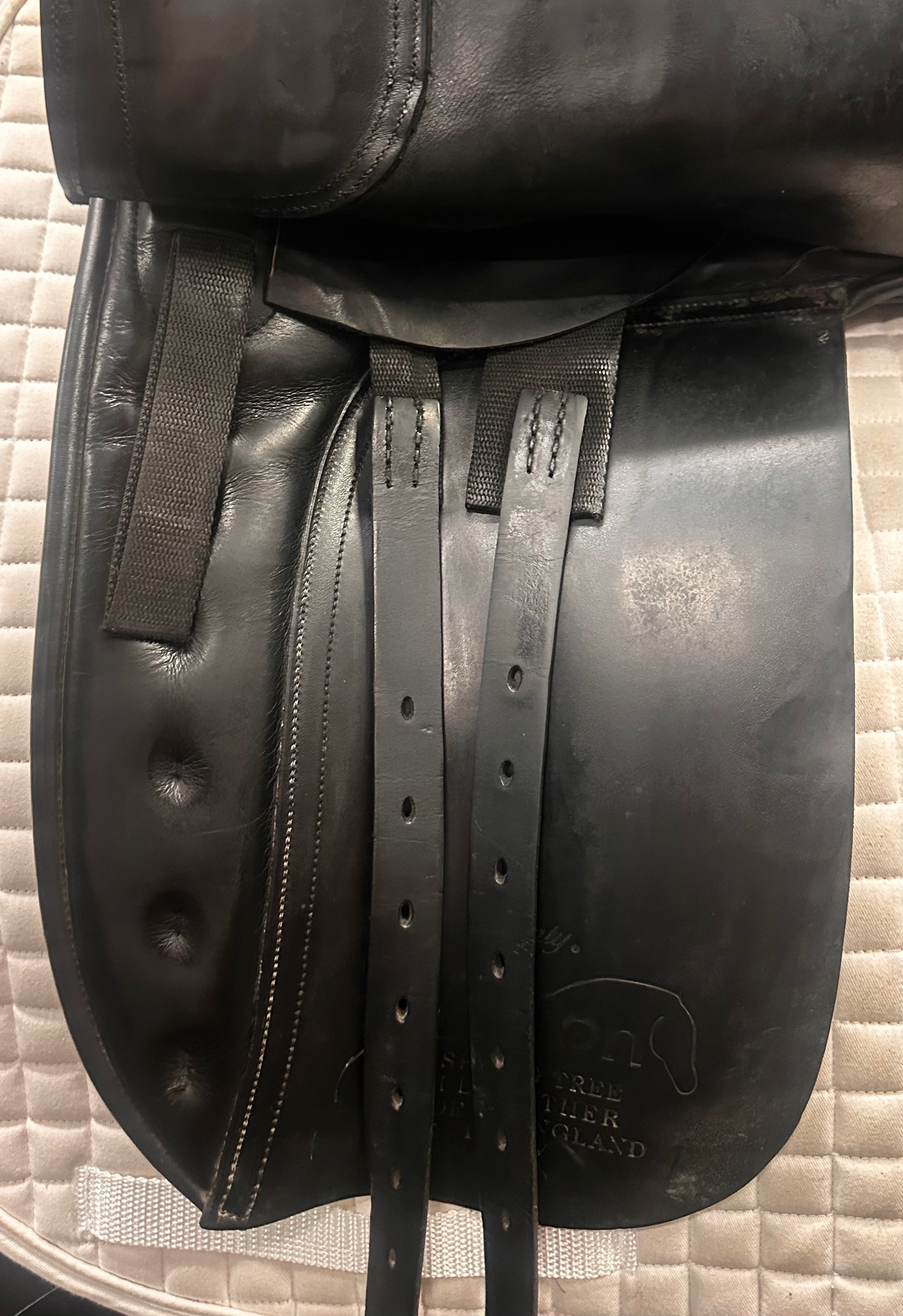 Used County Fusion Dressage Saddle 17.5" Medium Tree