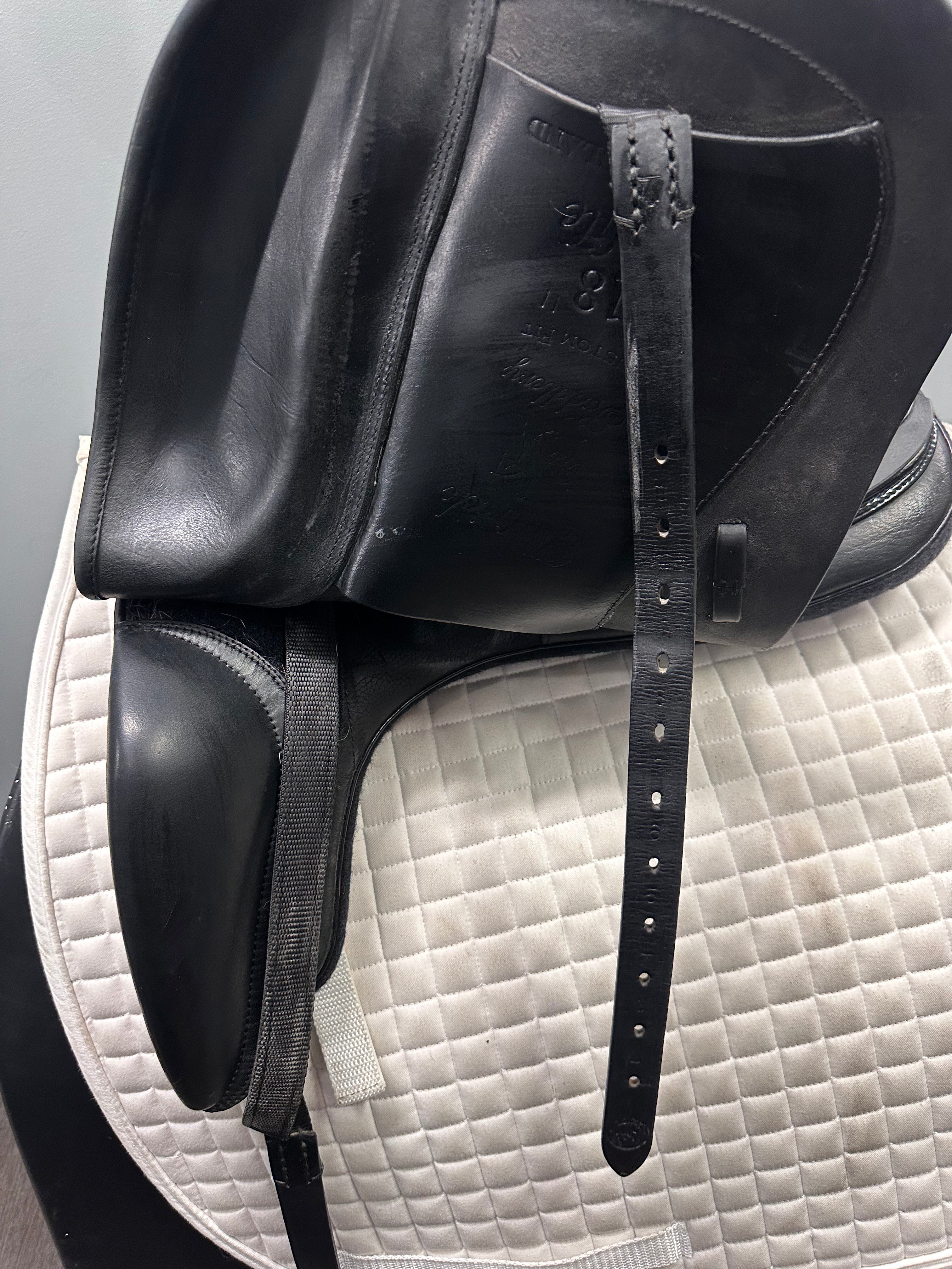 Used Patrick Saddlery Dressage Saddle 18" Medium-Wide Tree