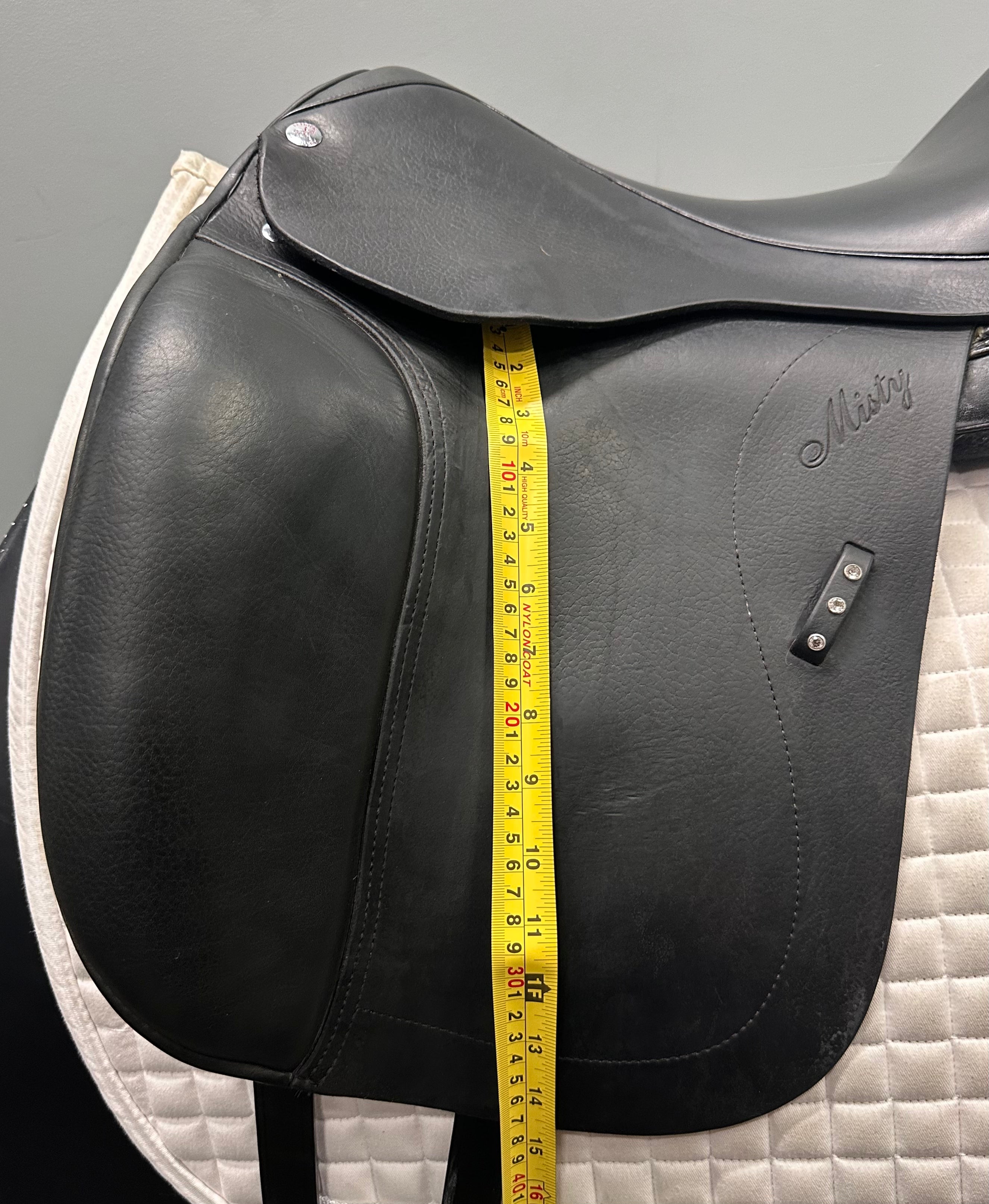 Used Patrick Saddlery Dressage Saddle 18" Medium-Wide Tree