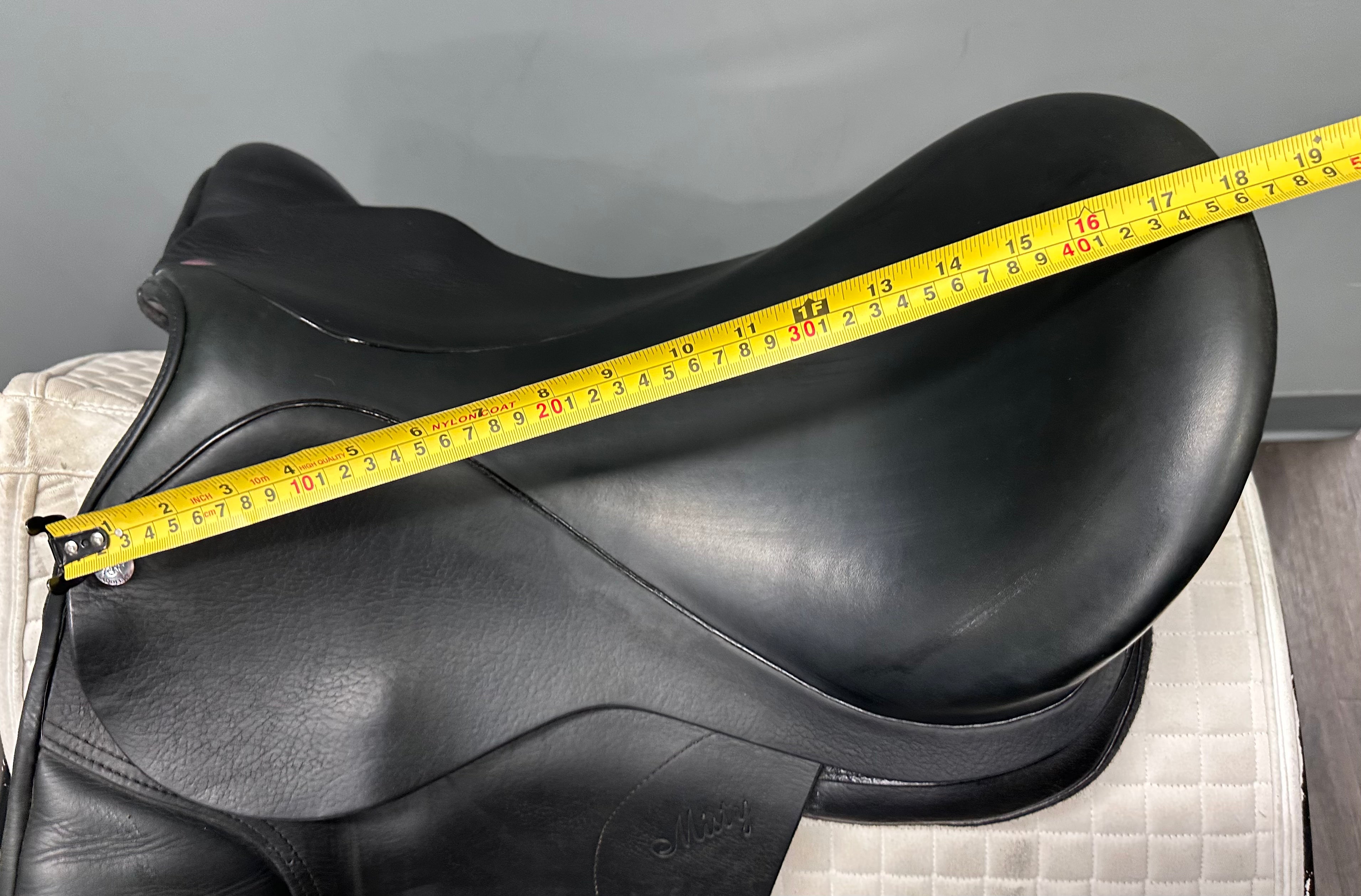 Used Patrick Saddlery Dressage Saddle 18" Medium-Wide Tree
