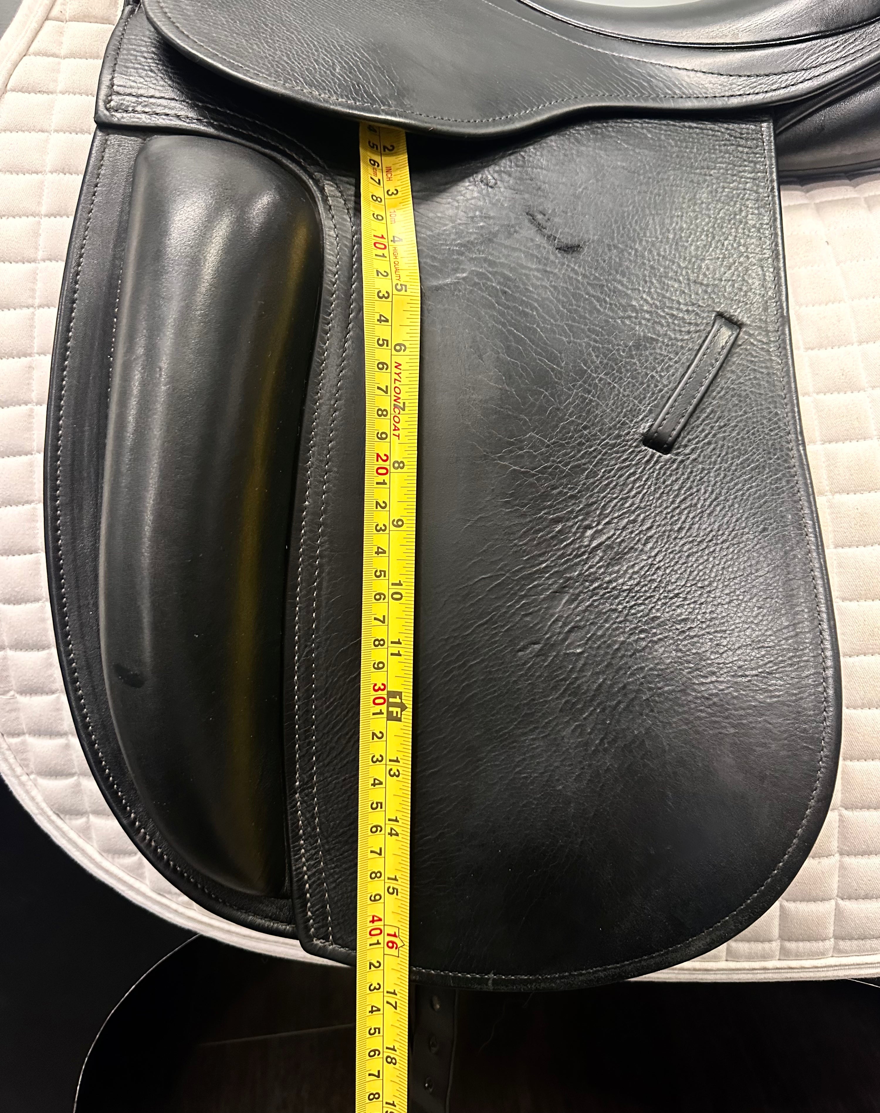 Used County Fusion Dressage Saddle 17" Medium Tree