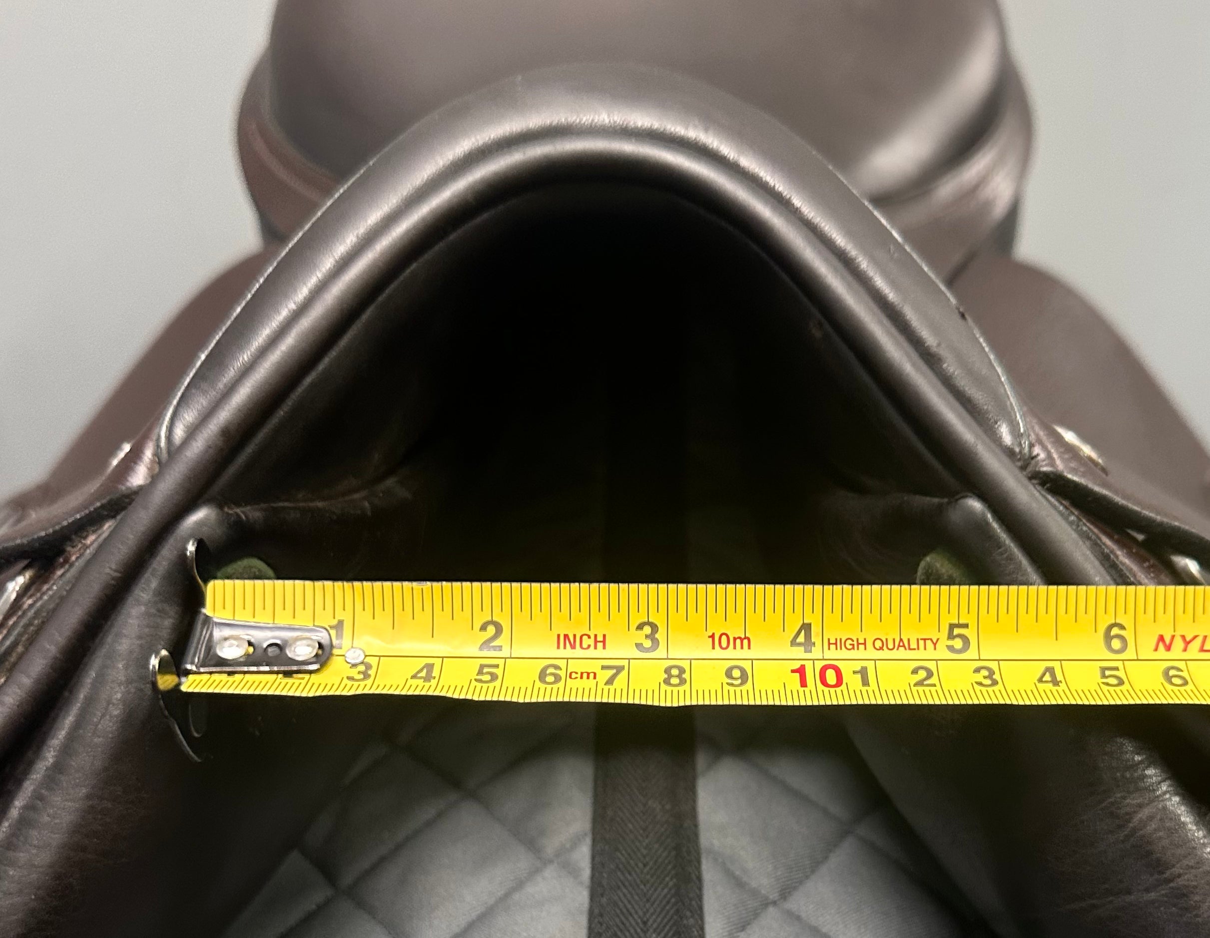 Used Amerigo Vega Jump Saddle 17" Medium Tree