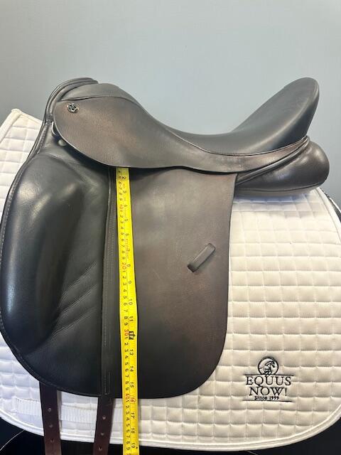 Used Trilogy Verago Elite Dressage Saddle 18" Wide Tree