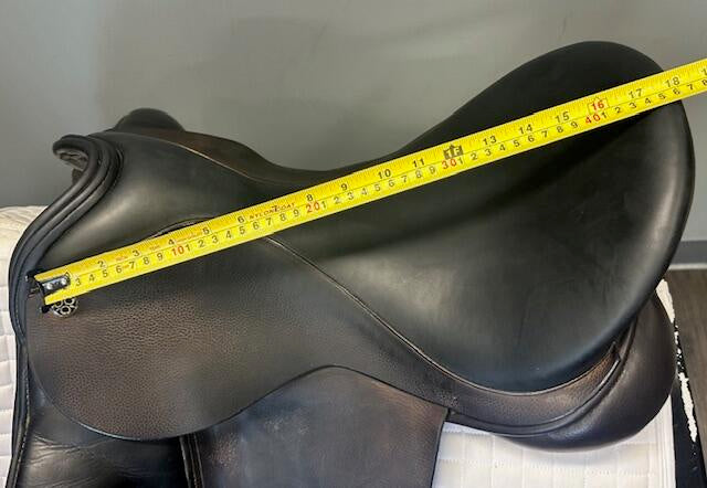 Used Trilogy Verago Elite Dressage Saddle 18" Wide Tree